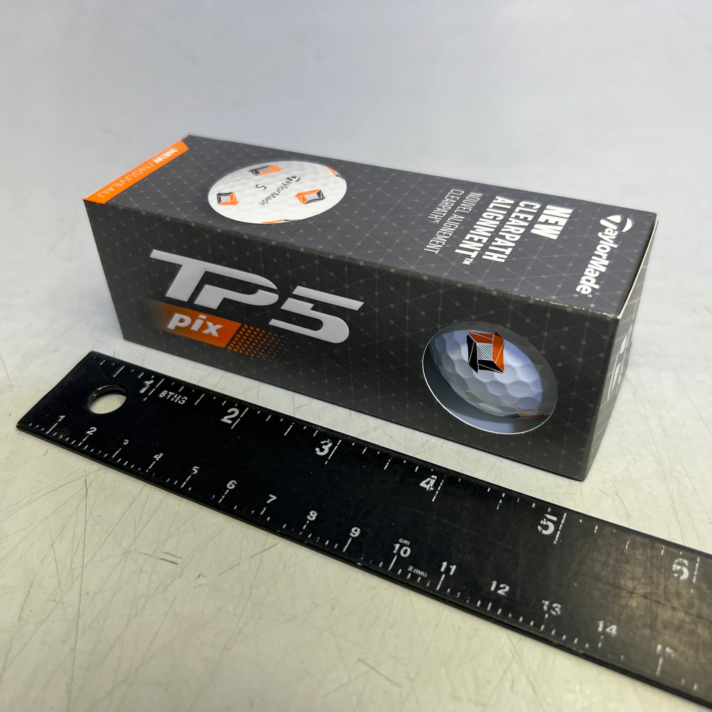 TAYLORMADE (12 PACK) TP5 Pix Golf Balls