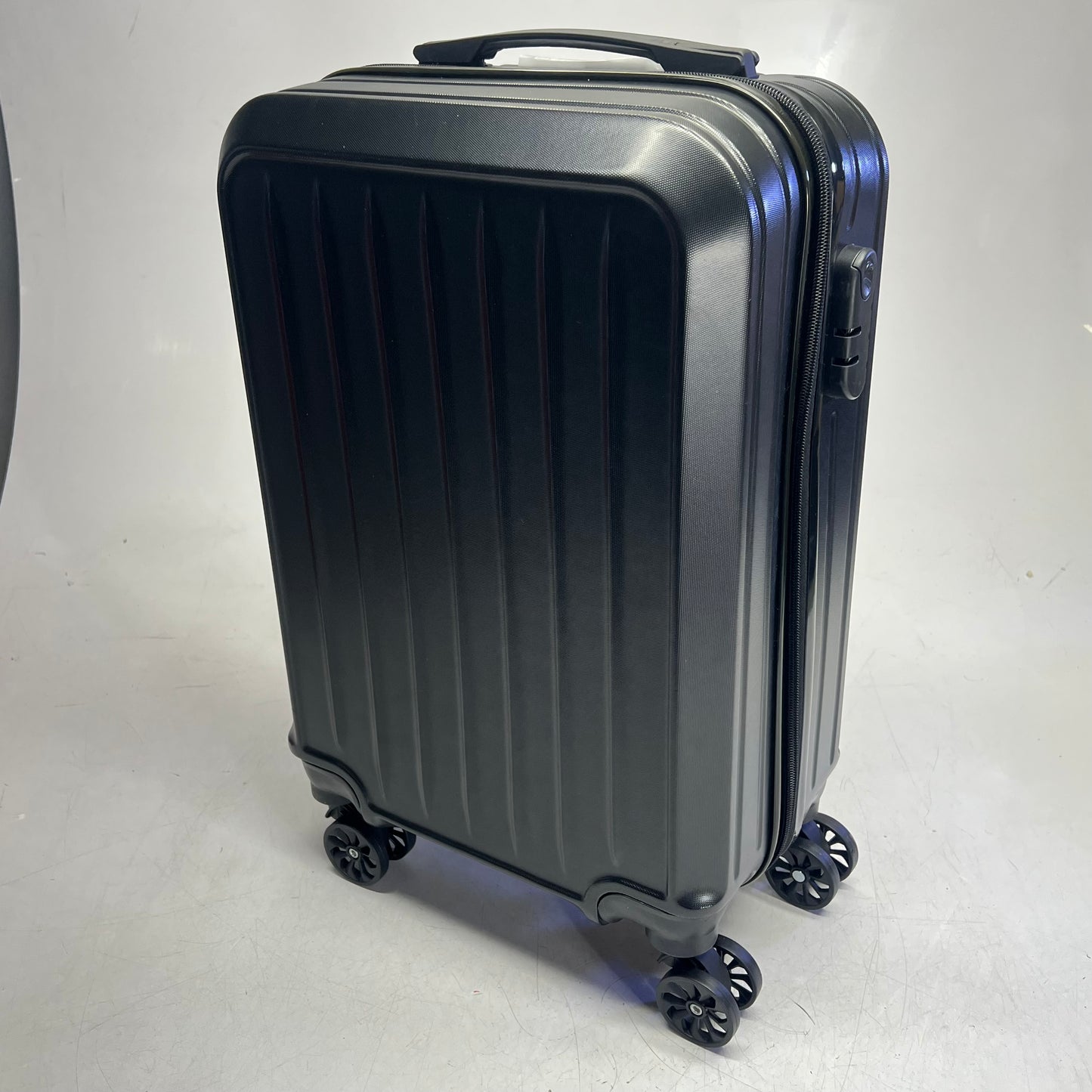 EMPIRE CITY  Rolling Hardshell Carry on Travel Case W/ Lock  20" Black 12890