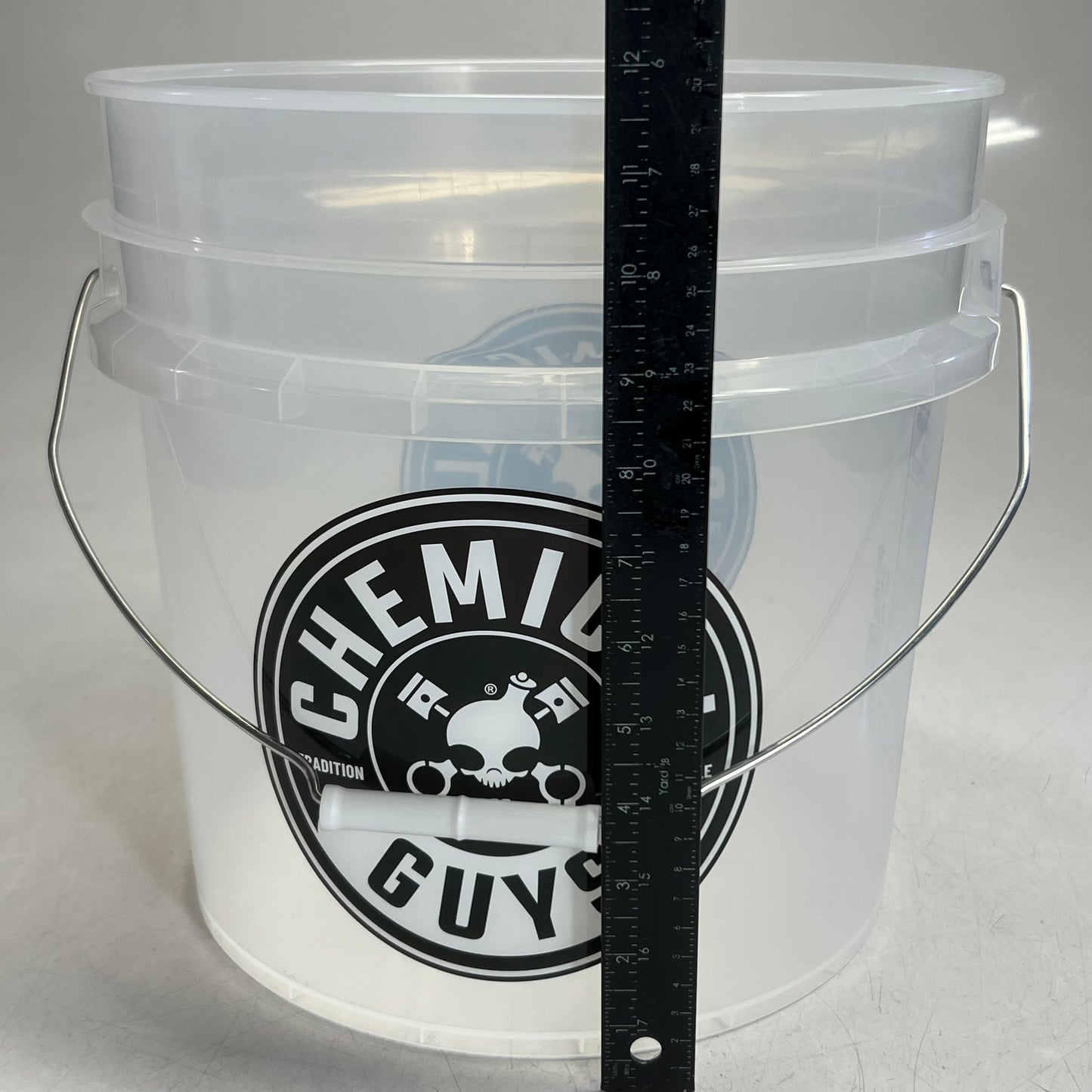 CHEMICAL GUYS Heavy Duty Detailing Bucket 4.5 Gal. ACC_103