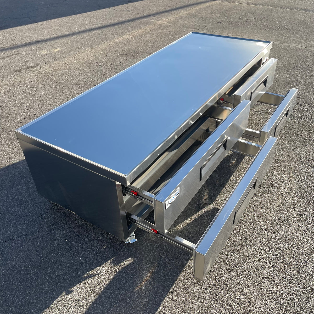 AVANTCO 4-Drawer Refrigerated Chef Base 84”x32”x26 Stainless Steel 178CBE84HC (Good, Damaged Power Cord)