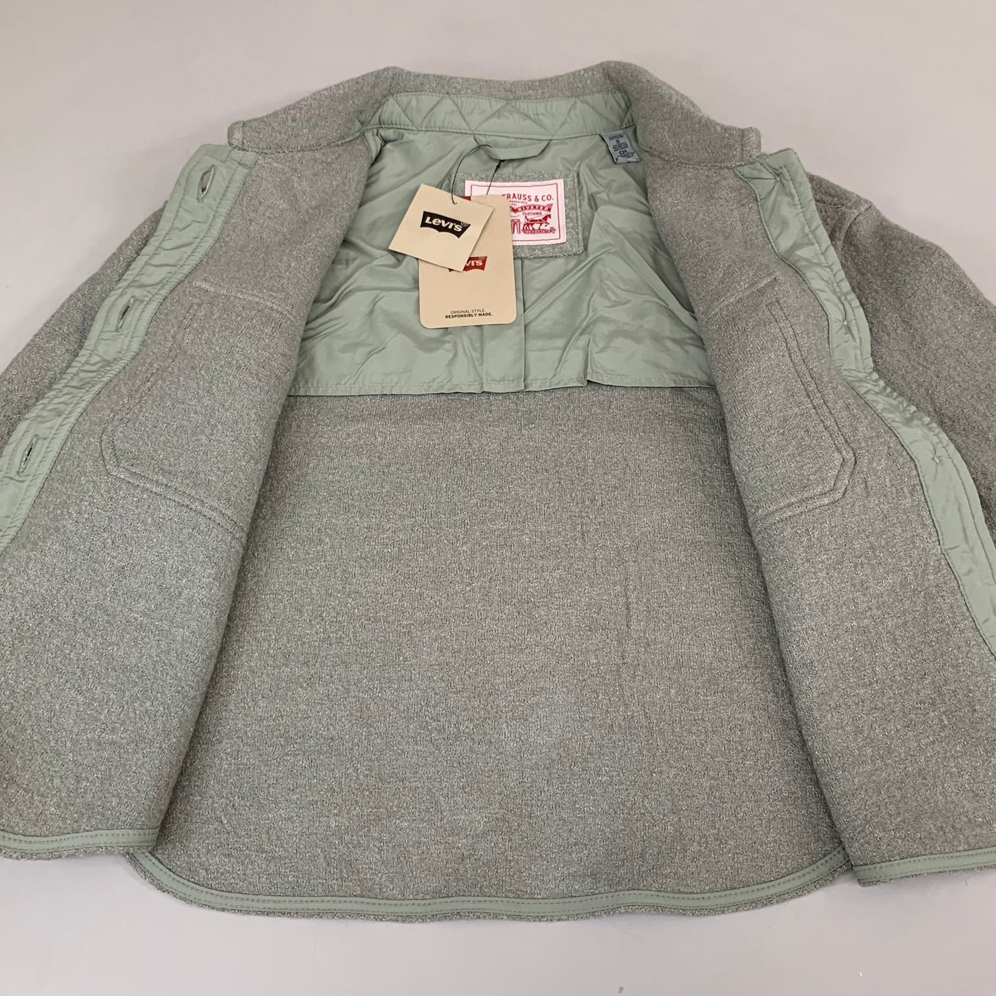 LEVI'S Front Button Cropped Jacket W/ Laydown Collar Women's Small Tea Green 595450040