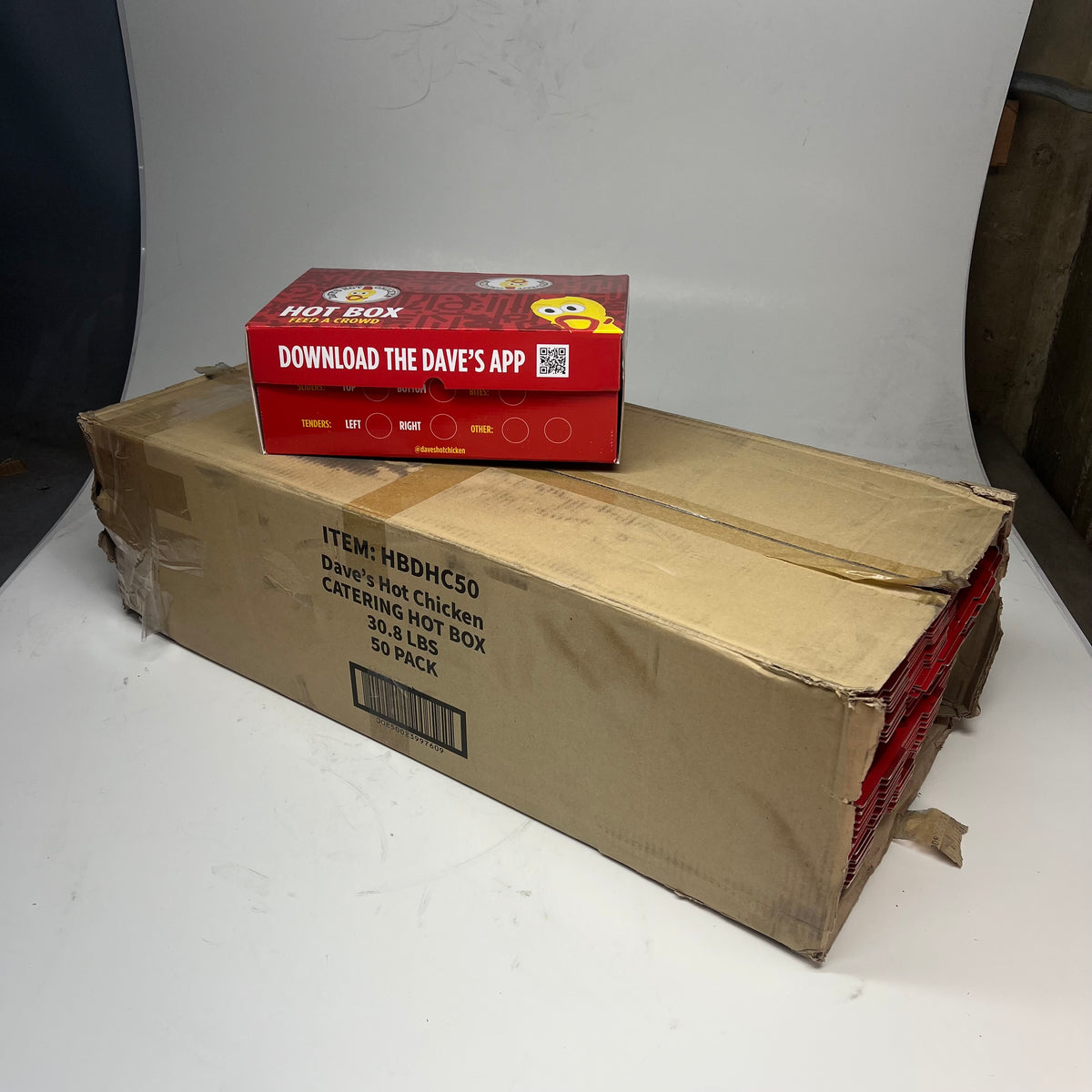 ZA@ DAVES HOT CHICKEN  (50 PACK) Catering Boxes  13.5"x9"x5" Red/Yellow (A-Is)