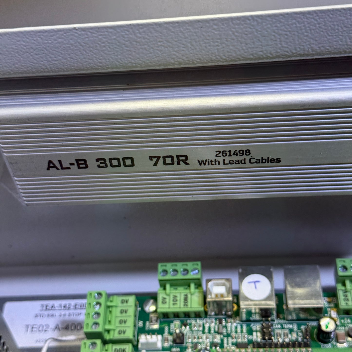 Microprocessor-Based Enclosed Elevator Control Panel w/ MITSUBISHI FR-D700 VFD