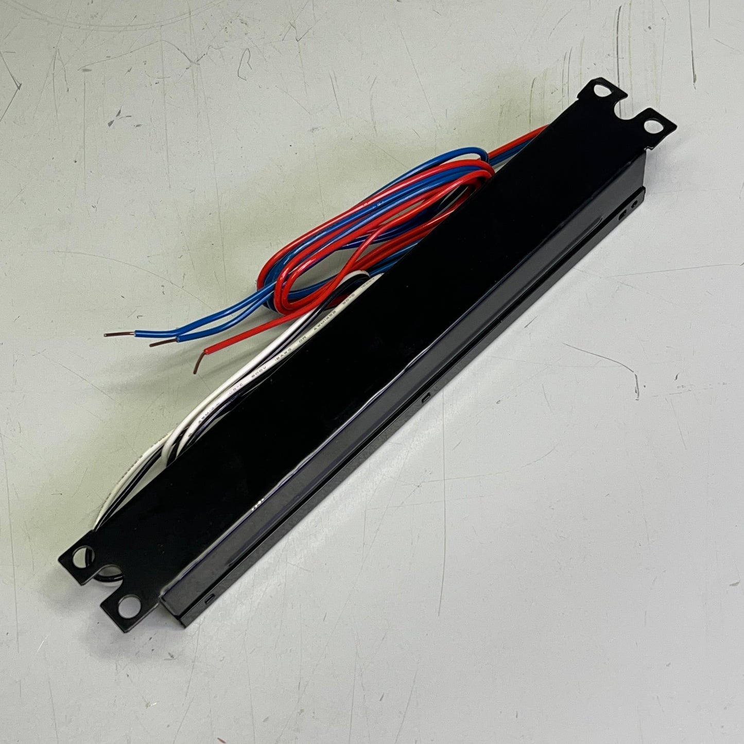 ZA@ GENERAL ELECTRIC Ultra Max Instant Start Lamp Ignition 120/277 Volt 72275 (As-|is)