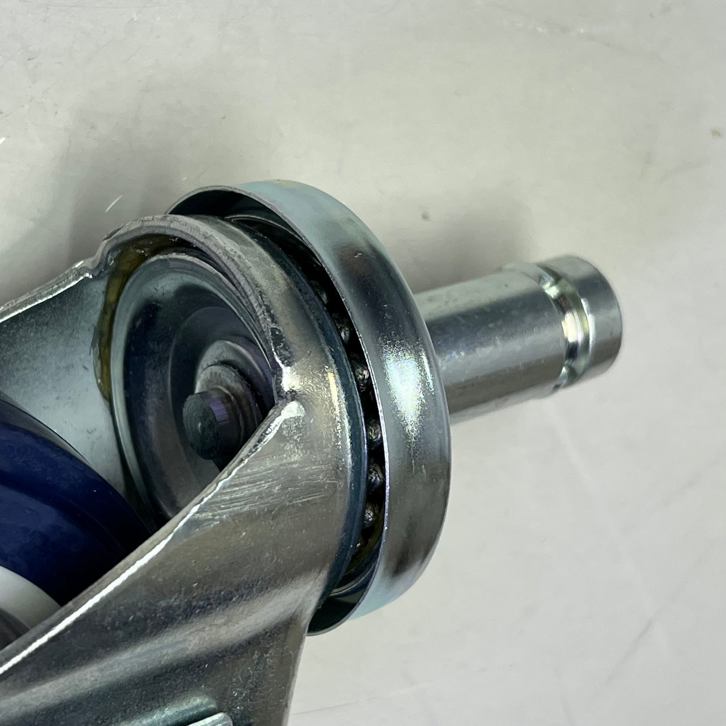 FOCUS (SET OF 4) Swivel Stem Caster W/ Brake Wheels 5" 250lb Load Cap FSCAST5B