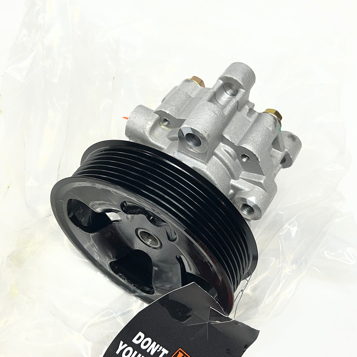 NEW ADVANTAGE  Power Steering Pump for Lexus & Toyota Black/Silver N990-0950