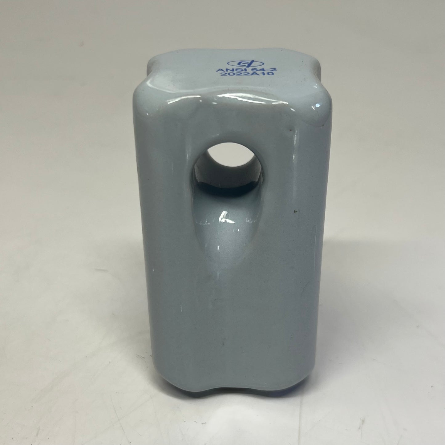 MACLEAN (25 PACK) Strain Insulator Sz 4-1/2" L504