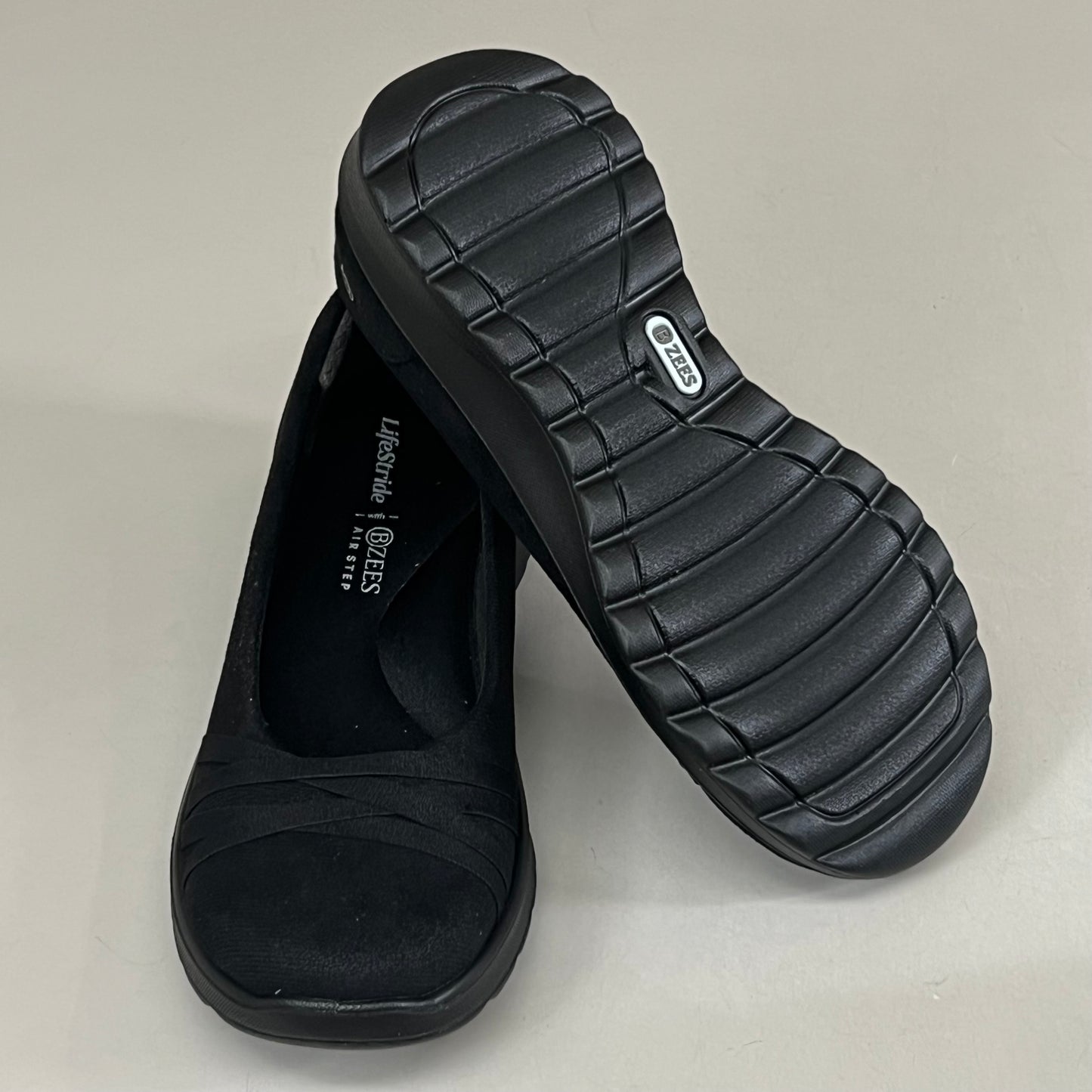 LIFESTRIDE Bzees Air Step Ballet Shoes Goody Women's 6 medium Black