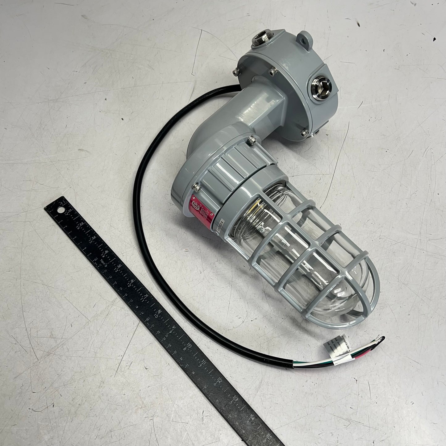 Explosion Proof Led Bay Light 30 Watt 5000K Color Temp Grey EX-30W-OY50D120CM