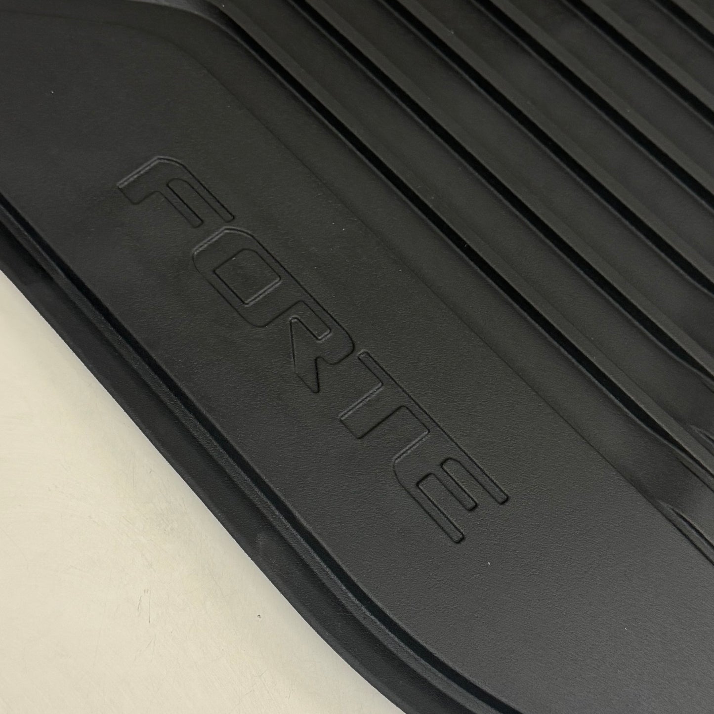 KIA (4 Piece) All Weather Floor Mats Complete Set for Forte 2020-2024 Black M6F13AC000