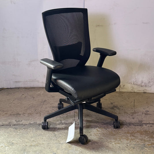 ALTUS Mesh Back Office Chair Black Sz 19"W x 19"L x 39"H 691237 (New Other, Distressed Box)