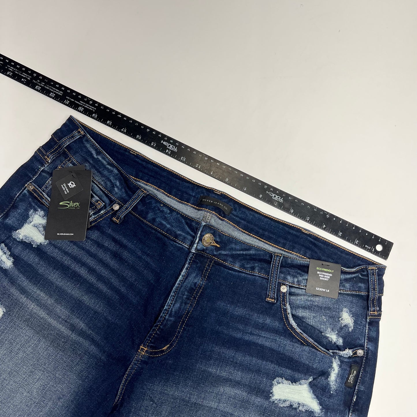 SILVER JEANS CO. Boyfriend Mid Rise Short Women's Sz 20W/6 Indigo W53608ECF428