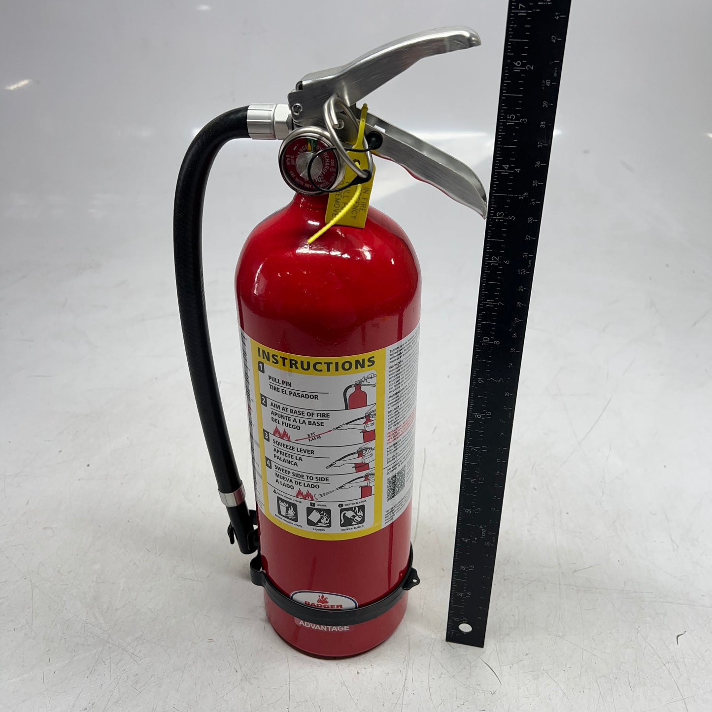 BADGER FIRE PROTECTION Dry Chemical Portable Advance Fire Extinguisher  21007866