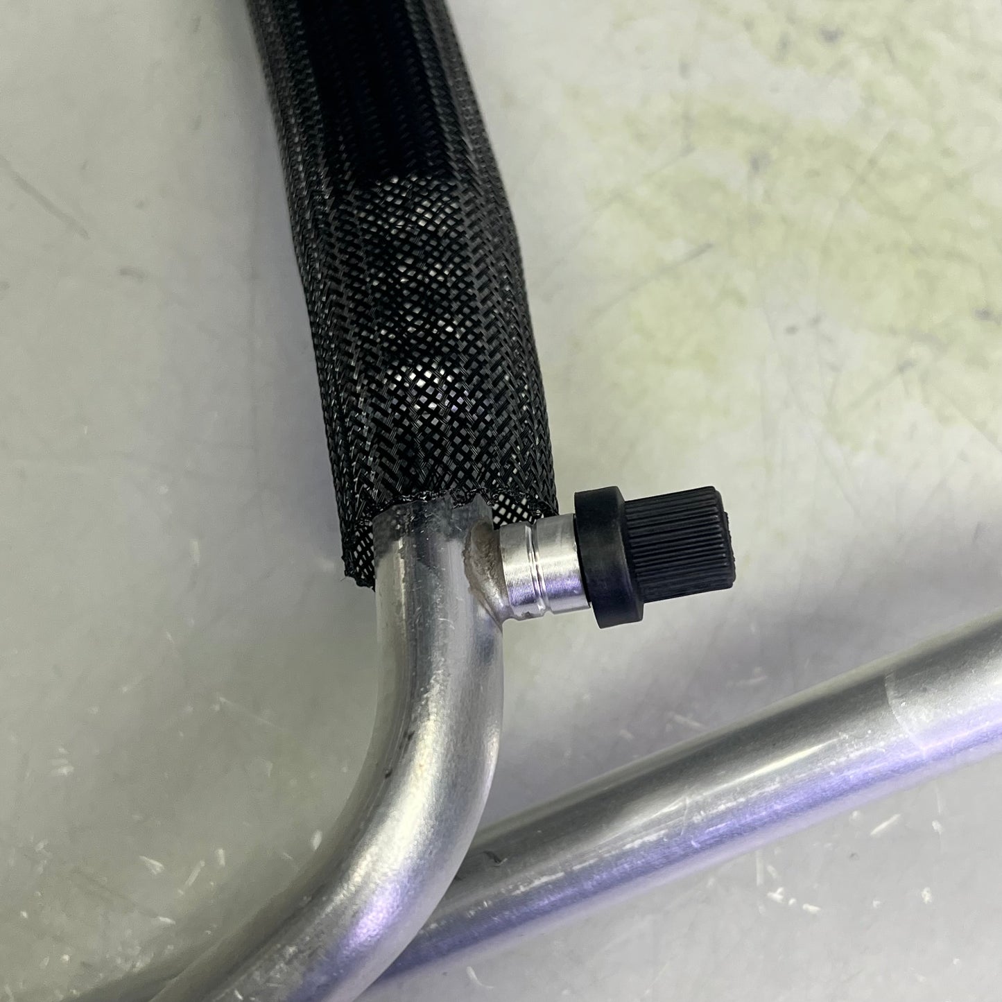 FOUR SEASONS A/C Hose Assembly For Buick & Chevrolet Vehicles Models 66196