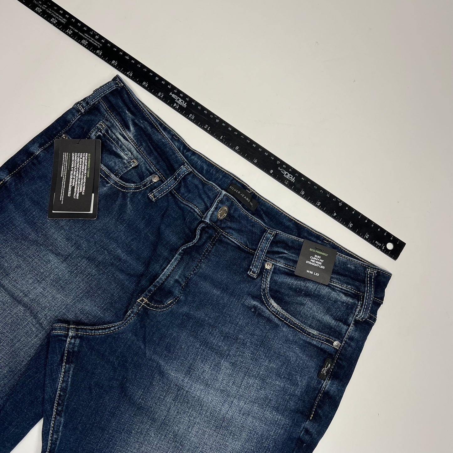 SILVER JEANS CO Suki Curvy Mid Rise Straight Leg Jean Women's Sz 36/33 Indigo