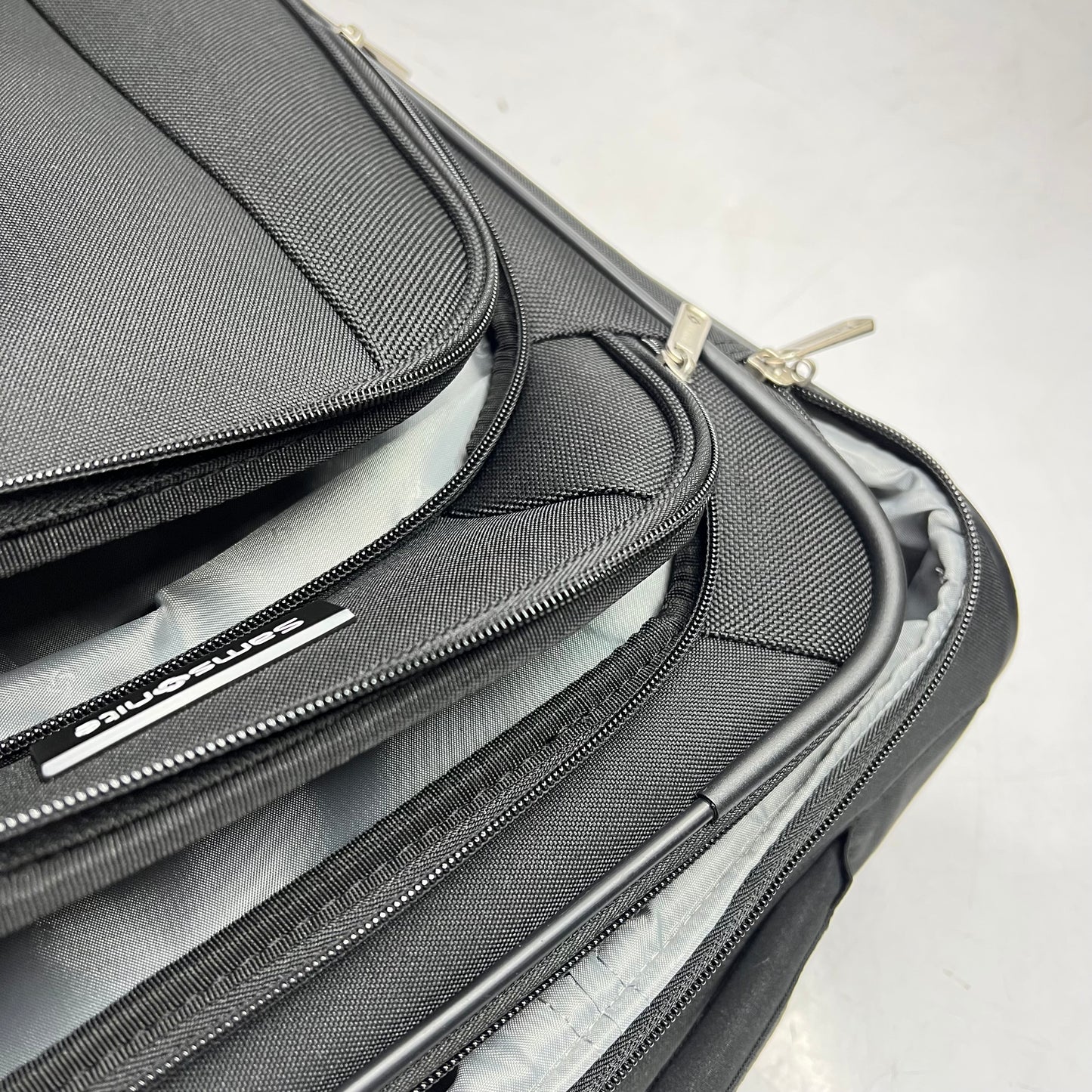 SAMSONITE  Dymond Weekend Trip 2 Piece Set  23.5"x14.25"x9.5" Black 133891-1041