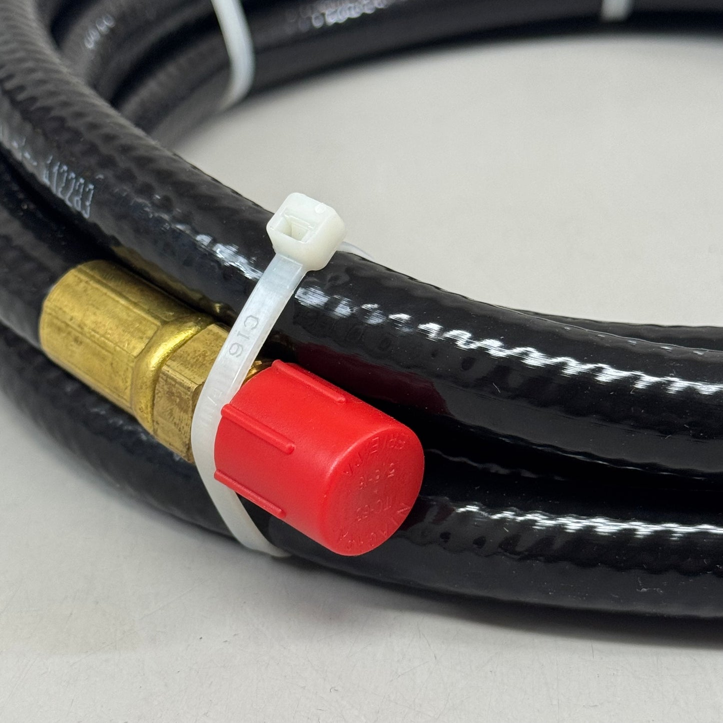HYPERTHERM Air Hose Assy W/ Brass Fittings 3/8" X 3.0/10' Black Synfoss Danfoss