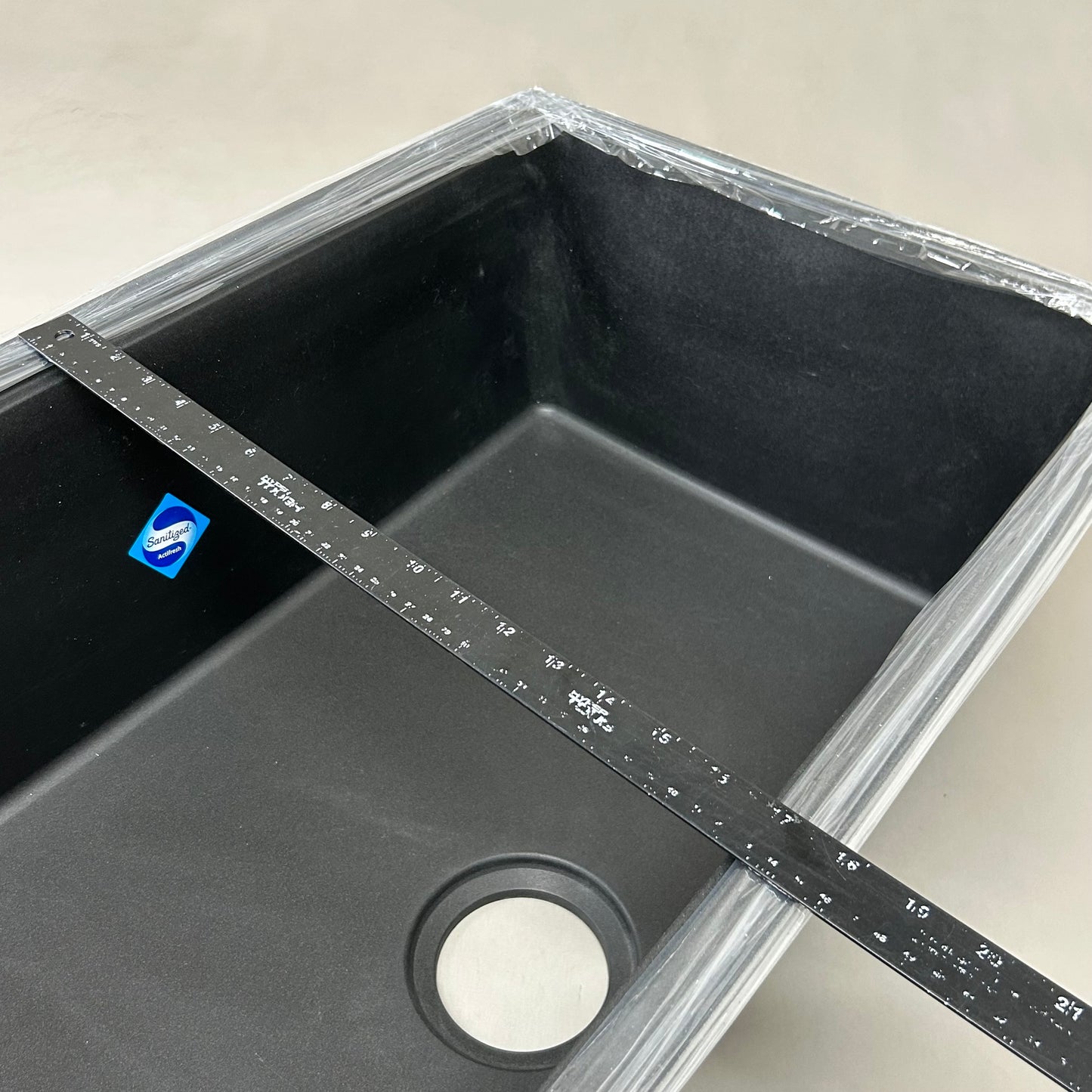 FRANKE UnderMount Single Basin Granite Kitchen Sink 31" Matte Black MAG11029-MBK (New Other- Distressed Packaging)