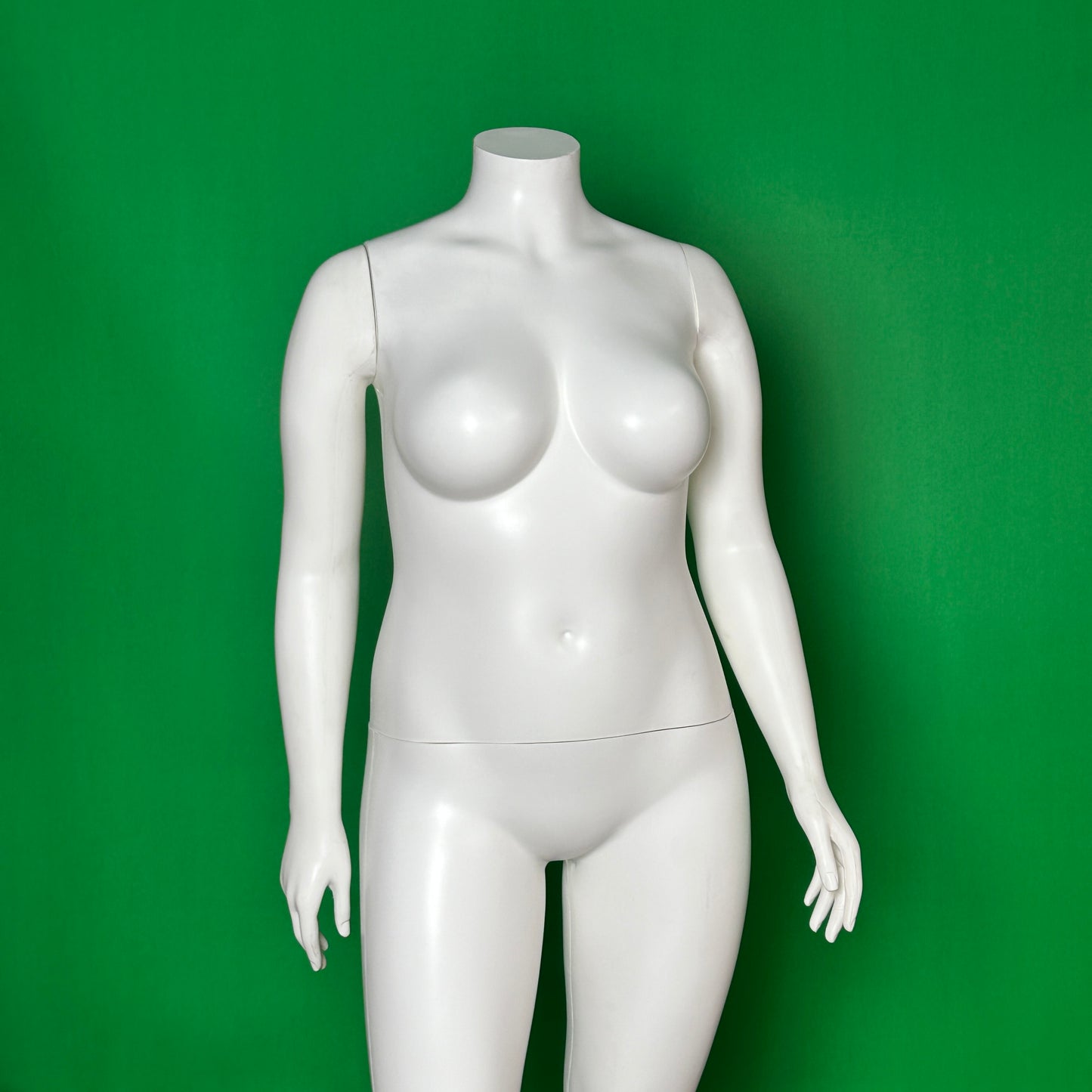 Natasha.16 Female Mannequin White/Black Base 65"T