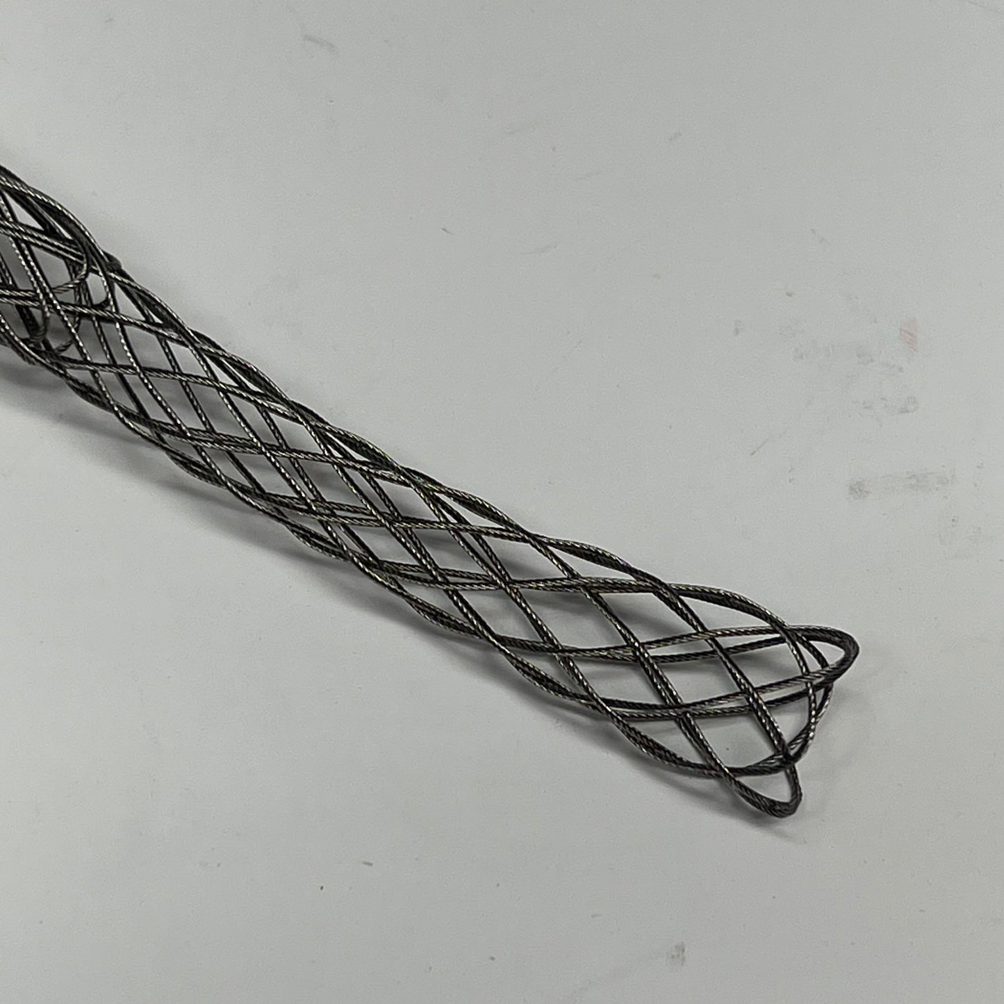 LEVITON Wire Mesh Safety Stain Relief Grip Ss 0.63" to 0.75" Cable L7713-100