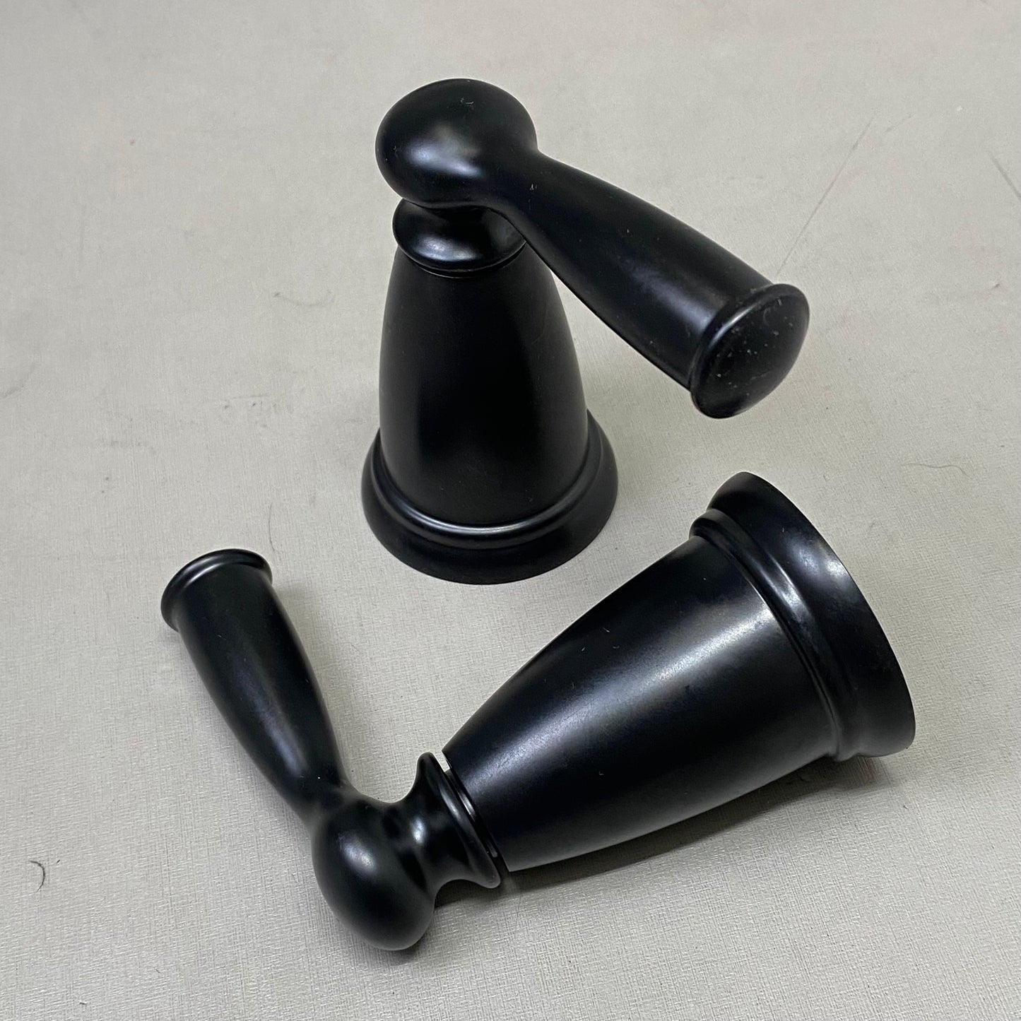 MOEN (3 Piece) Banbury Widespread Double-Handle Bathroom Faucet 8" Black 84947BL