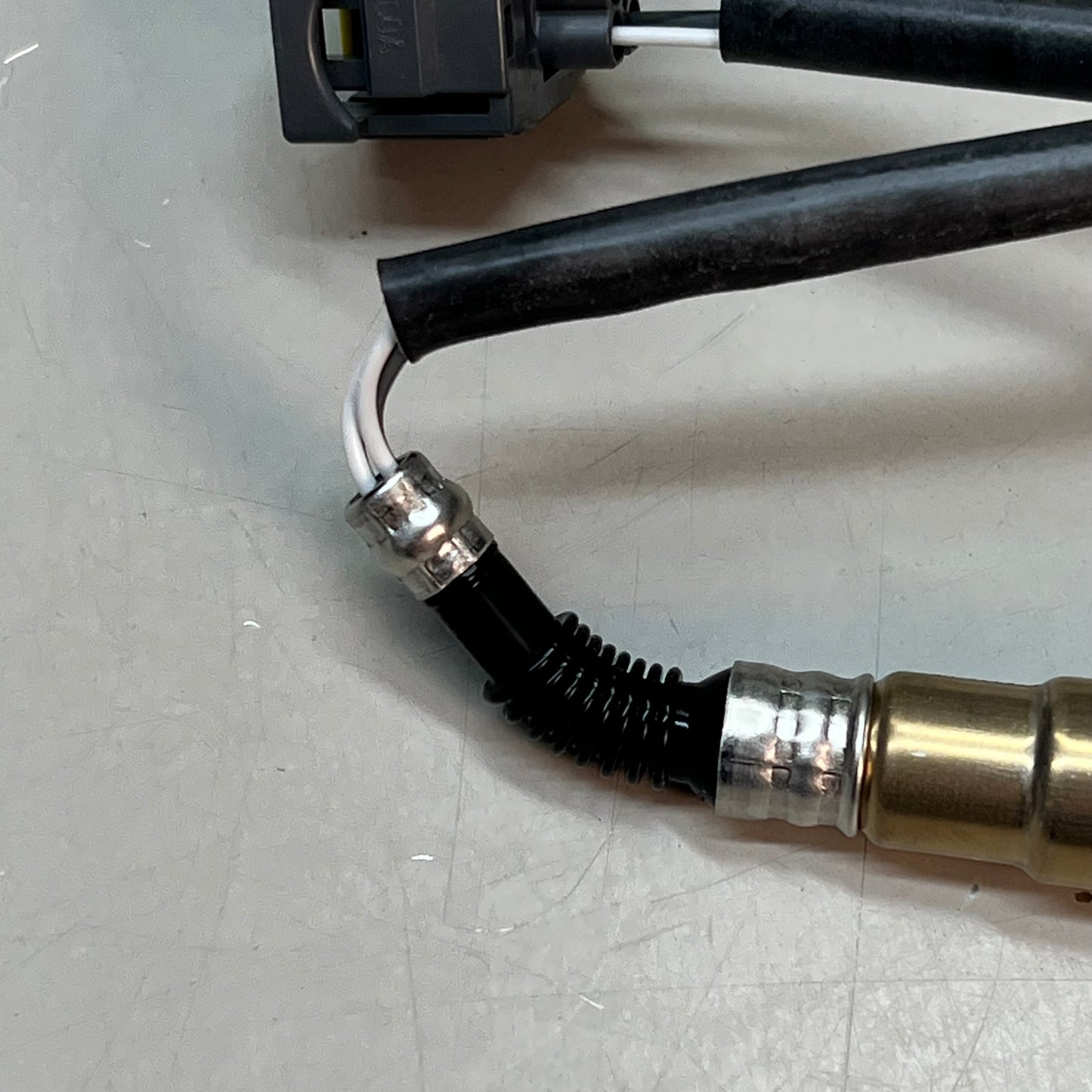 BOSCH Oxygen Sensor For Chrysler, Dodge & Jeep Models 15122