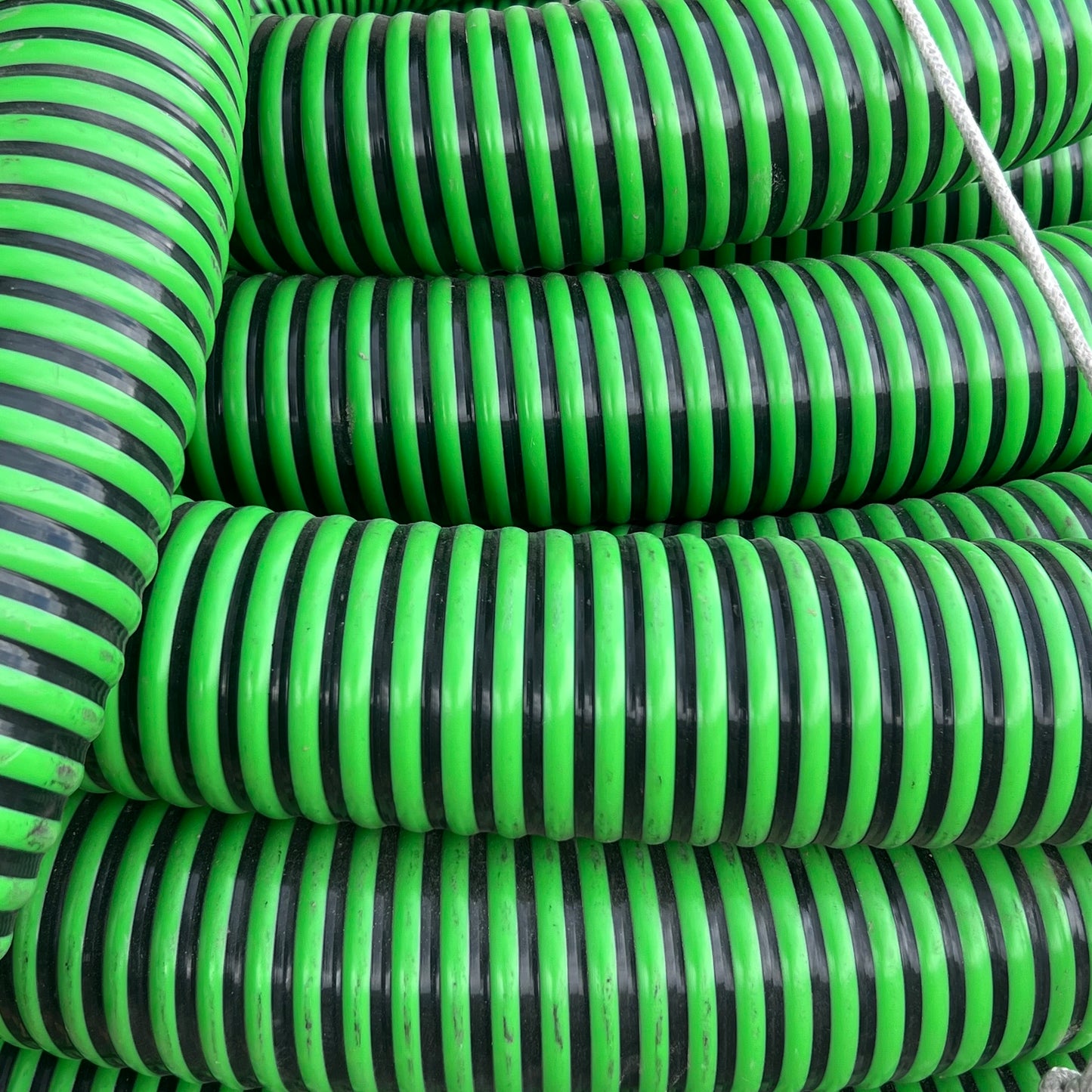 Industrial Flex Hose 50'X4" Corrugated Flexibility Green/Black New with Scuffs