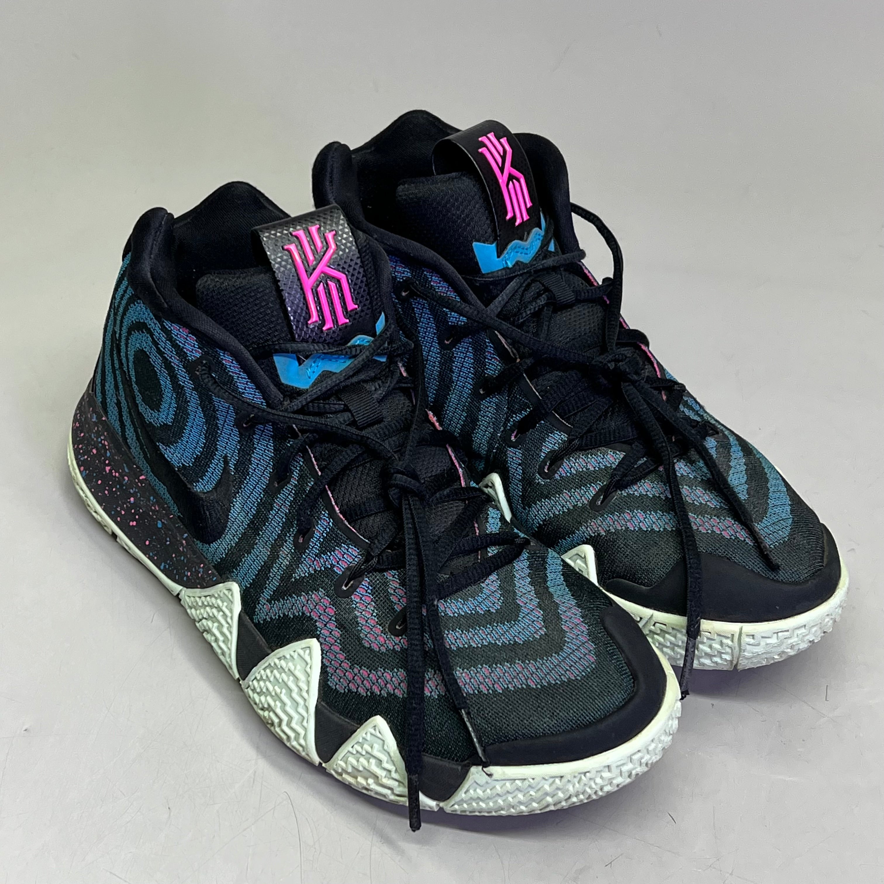 NIKE Kyrie 4 Decades Pack 80s Sneaker Men's Sz 11 Black/Blue