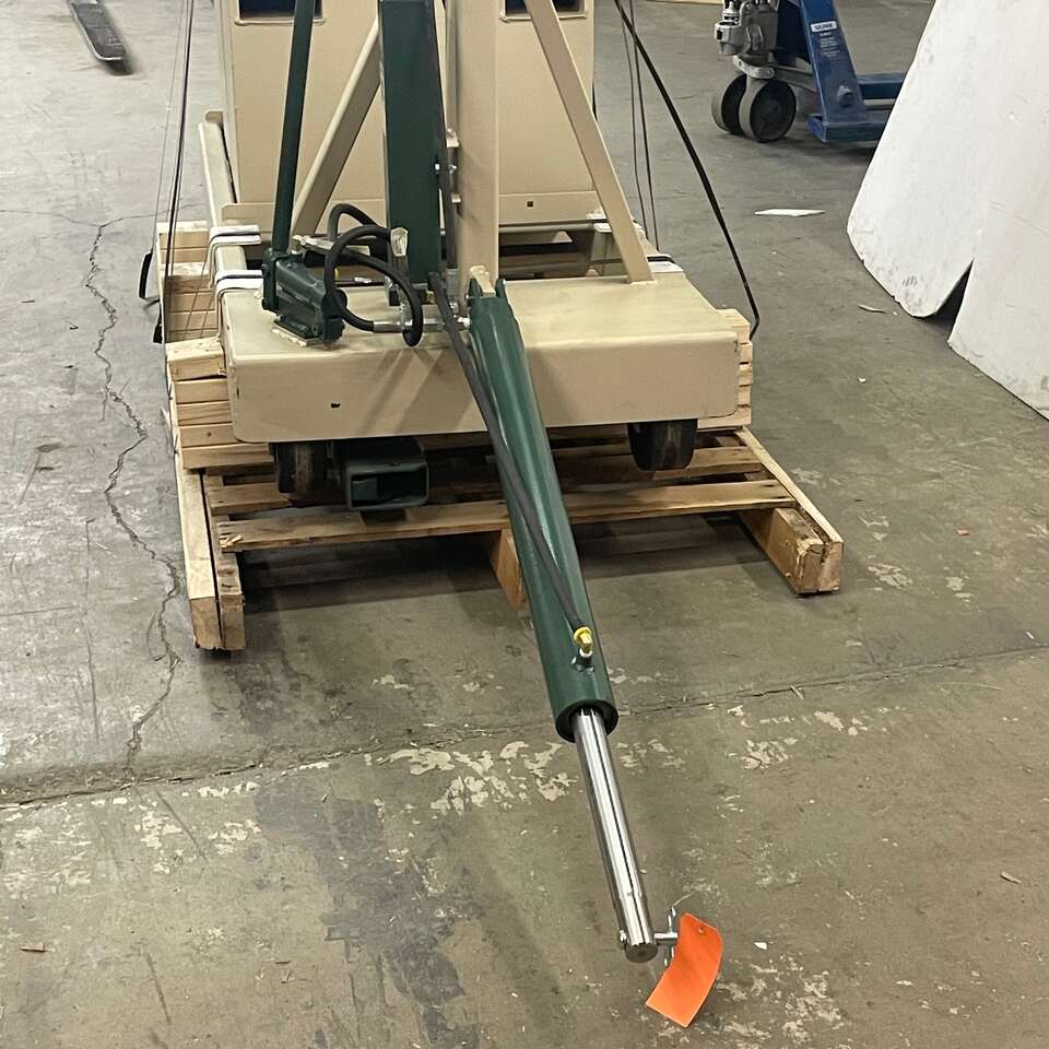 BEECH Design & Manufacturing Counter Weight Crane B-2000CW