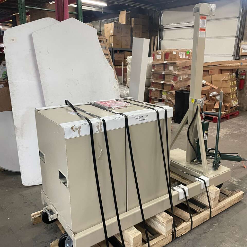 BEECH Design & Manufacturing Counter Weight Crane B-2000CW