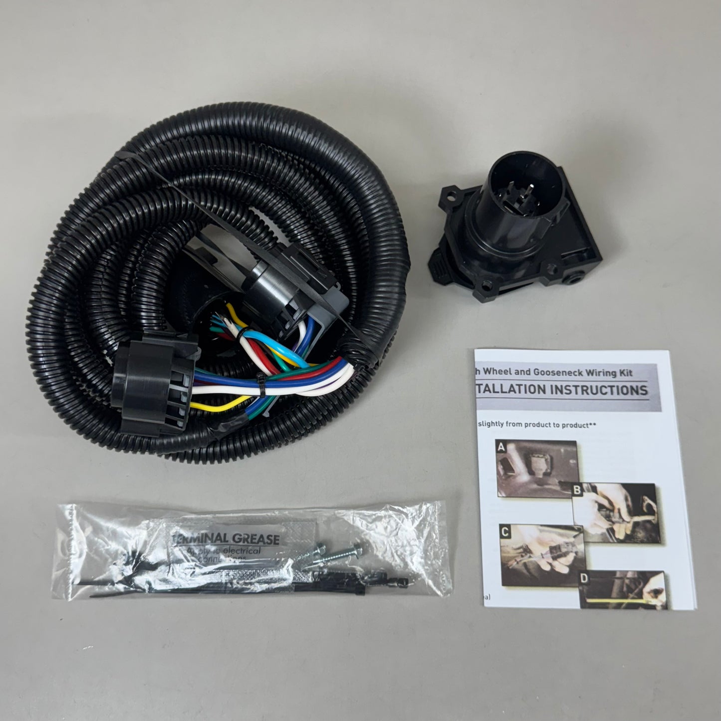 HOPKINS Towing Solutions Endurance Black 5th Wheel Wiring Kit 4"x8"x5" 41157