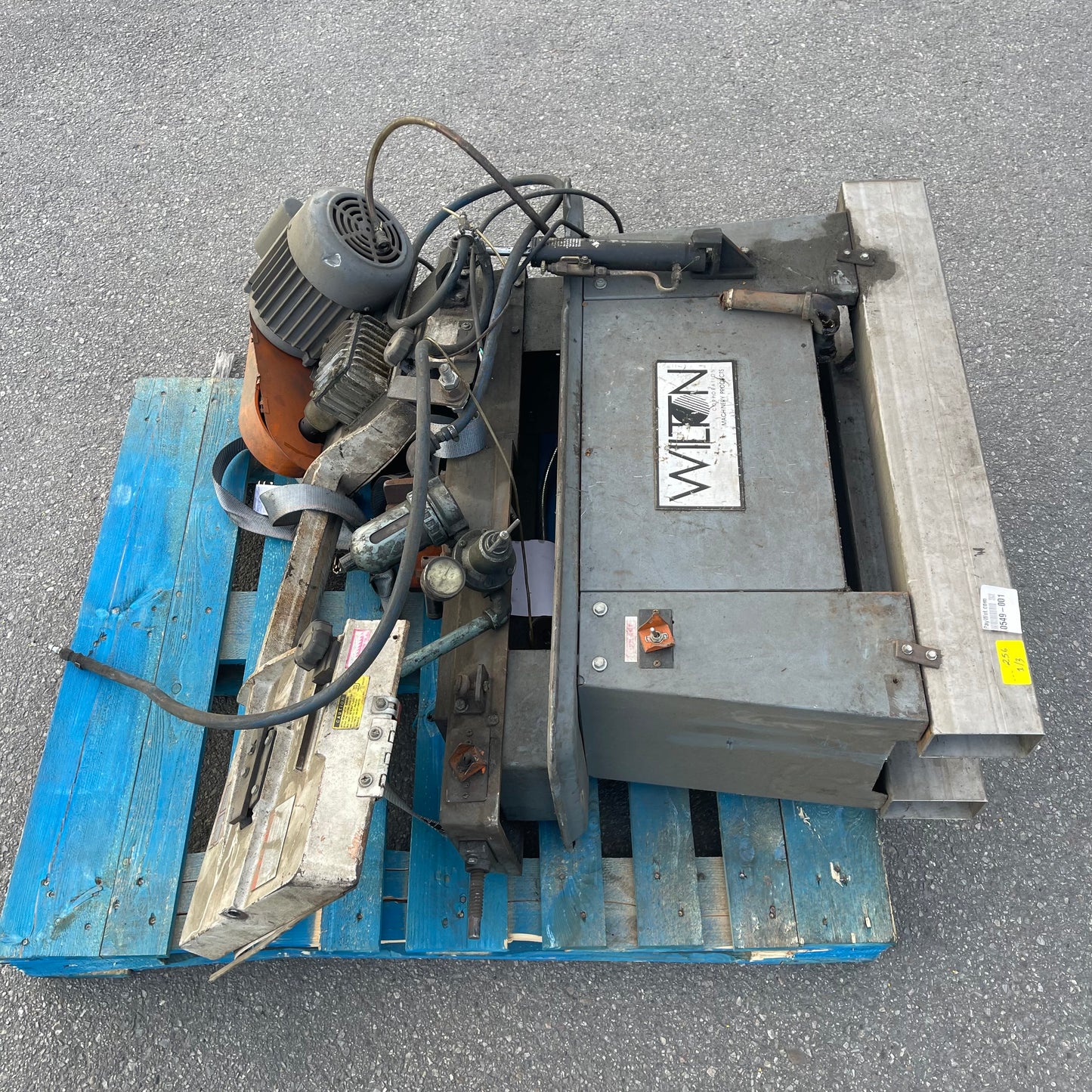 ZA@ Pallet of WILTON Horizontal Metalworking Band Saw 5634001 (AS-IS)