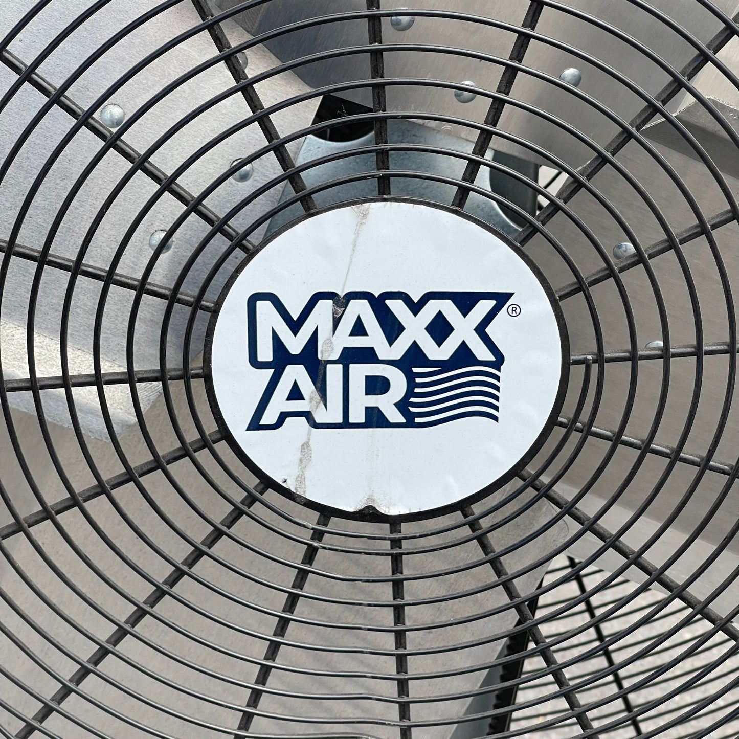 Z@ VENTAMATIC Maxx Air Belt Drive Barrel Fan 60” BF60BDBLKP-4 (New)
