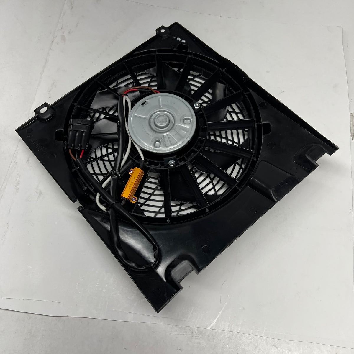 CONTINENTAL Radiator Fan Assey For Saturn Vehicles 3 Terminal Black FA70221