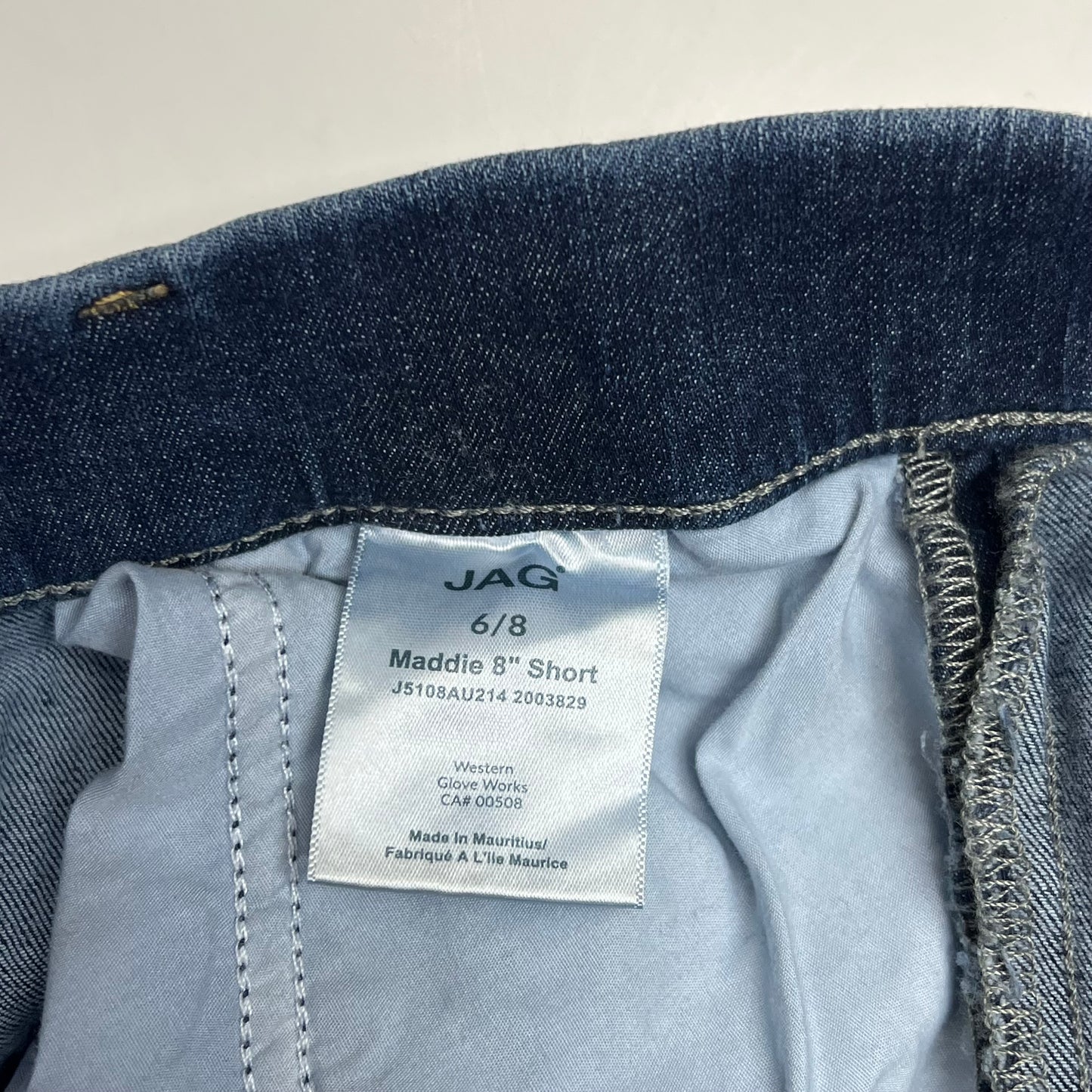 JAG Maddie 8" Bermuda Mid-rise Short Women's Sz 6/8 Medium Wash Blue J5108AU214