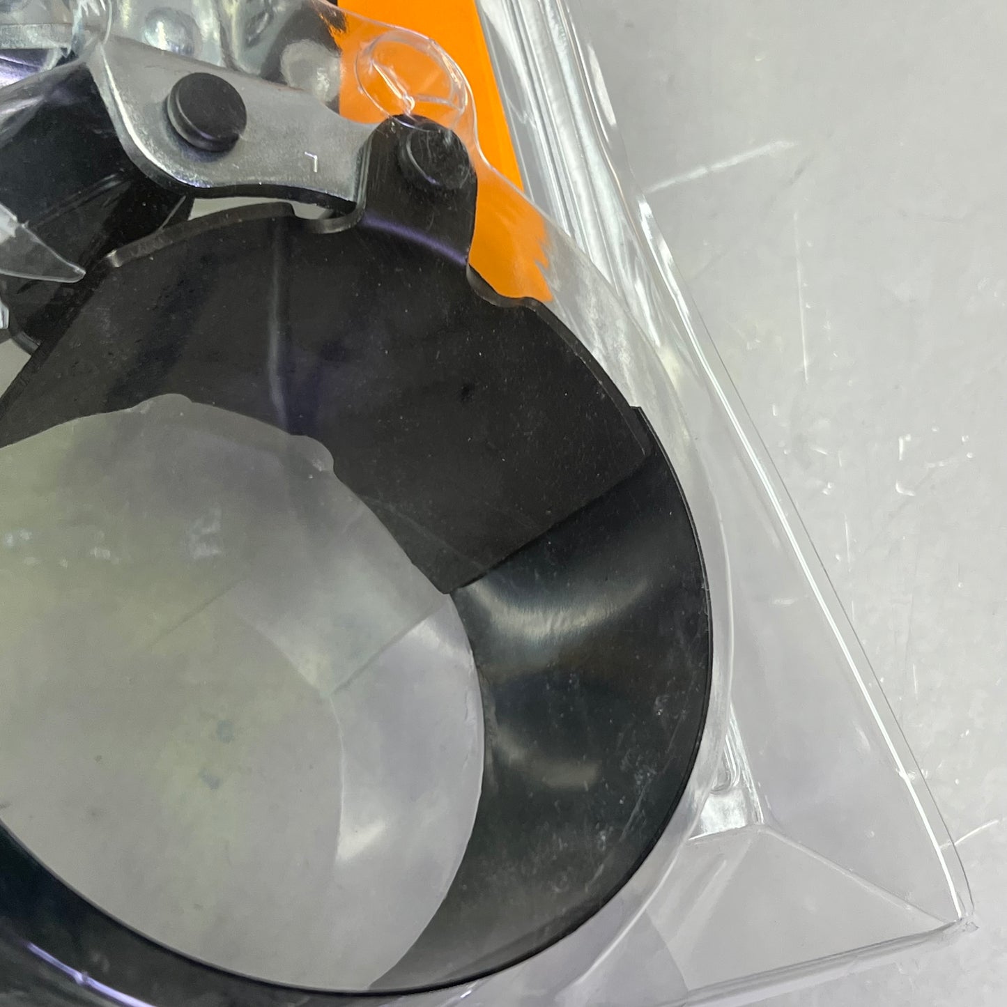 GEAR WRENCH Extra Wide Band Heavy-Duty Oil Filter Wrench 4-1/8" To 4-1/2"2320W