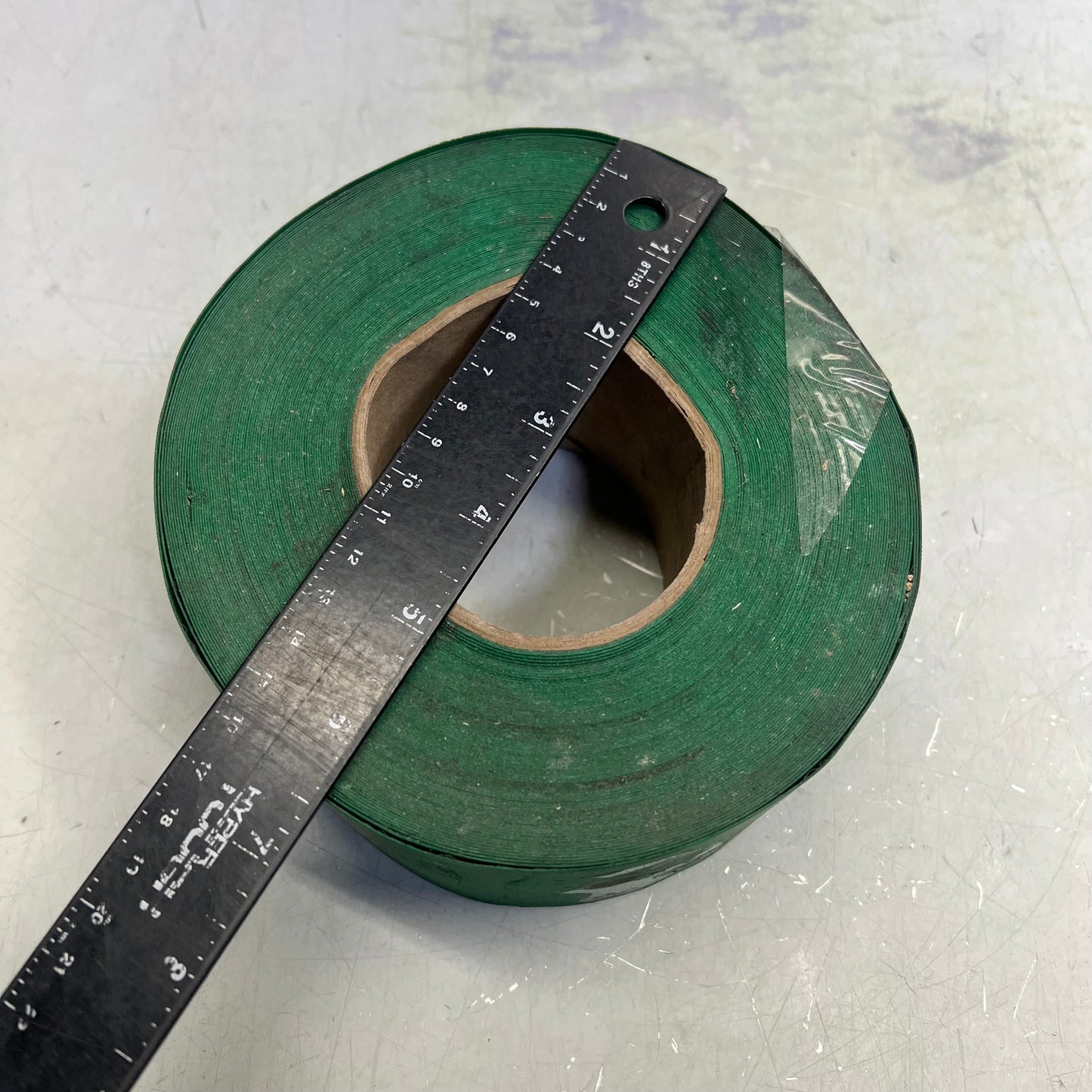 ZA@ (4 PACK) Vinyl Tape Unknown Length Green (Damaged)