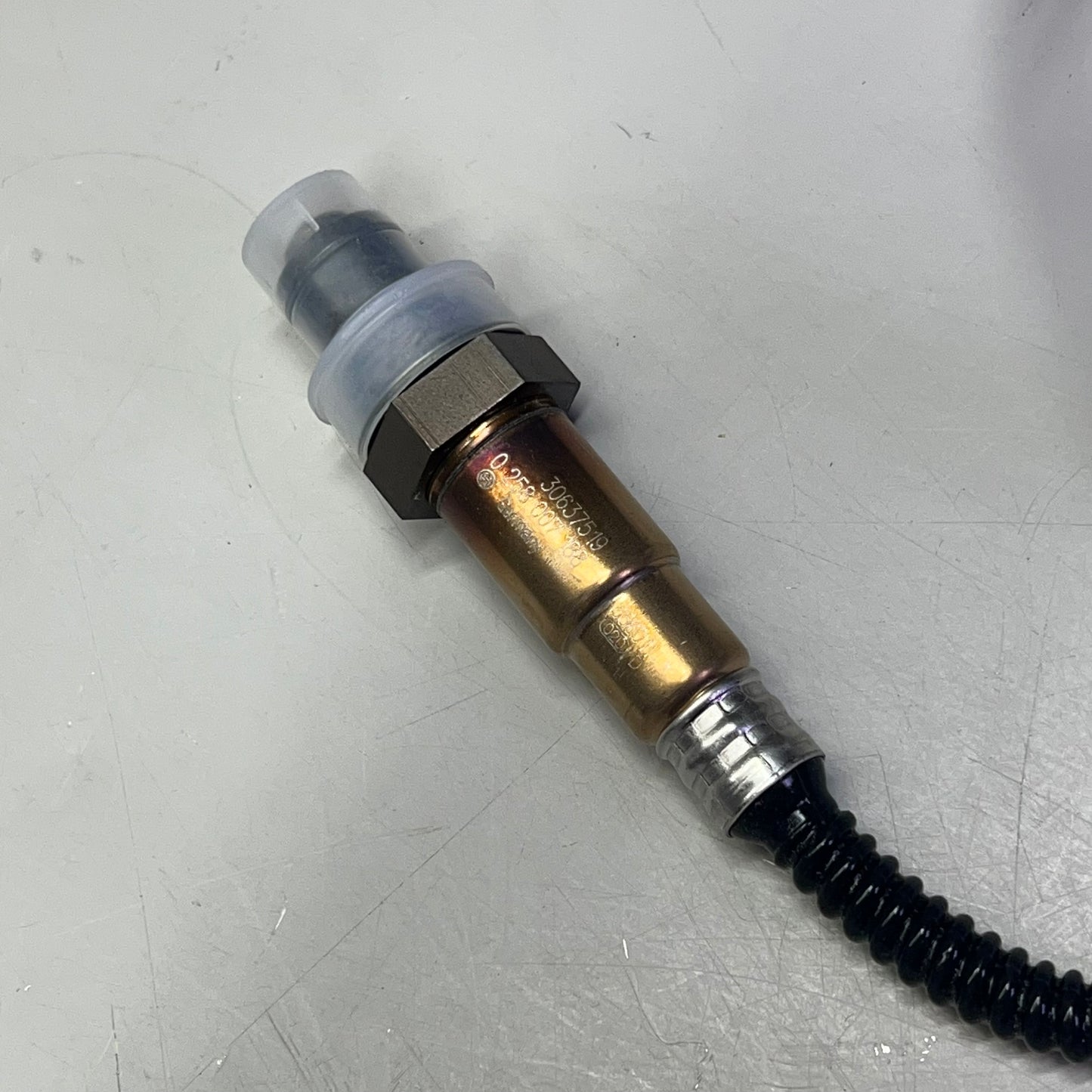 BOSCH Oxygen Sensor Male Connect Standard Replacement For Volvo Vehicles 17188