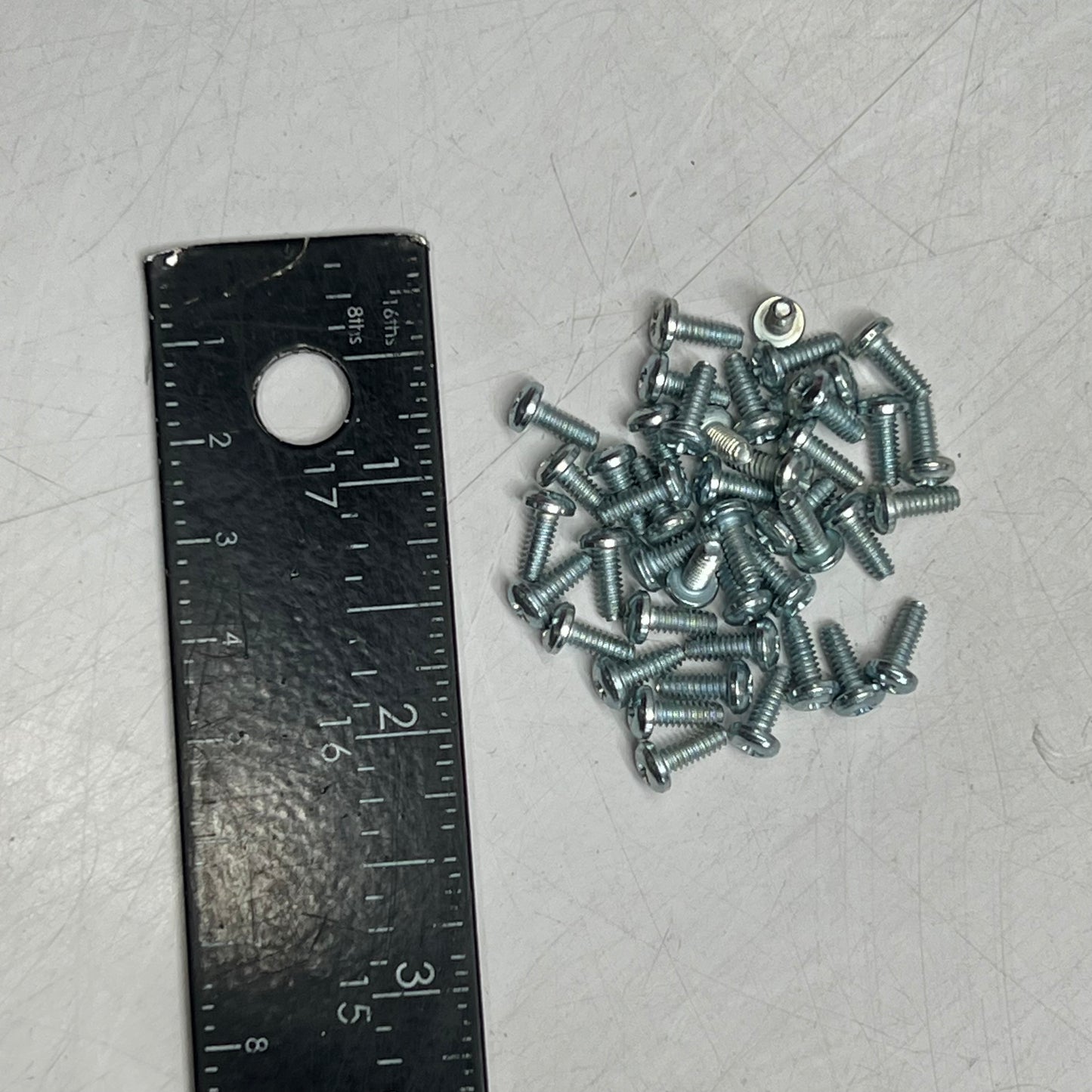 ZA@ STANLEY (5 PACK, 100 EACH) Philips Drive Pan Head Zinc 4-40 x 5/16" Silver 3BP-P8051-00-0100 C