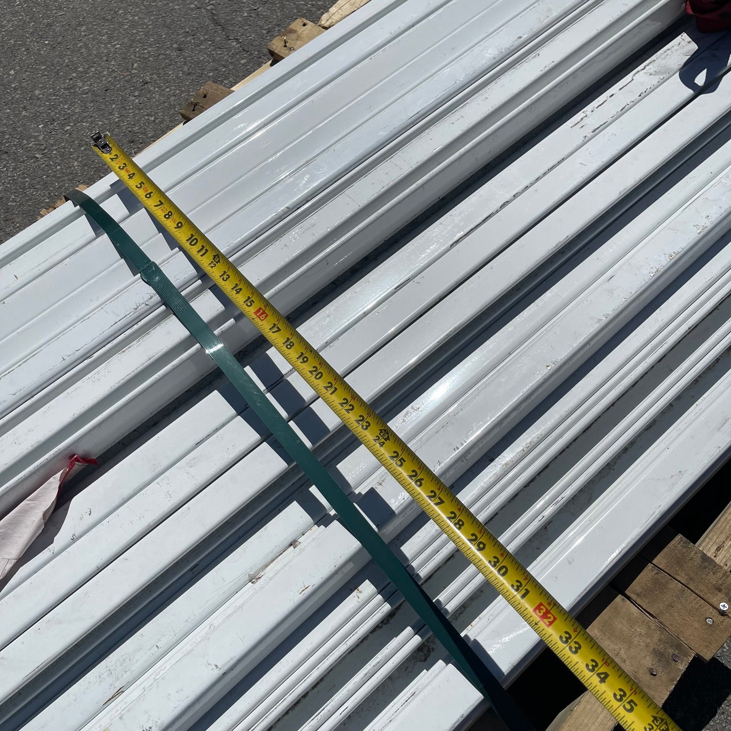 ZA@ Pallet of White Steel Channels 96”