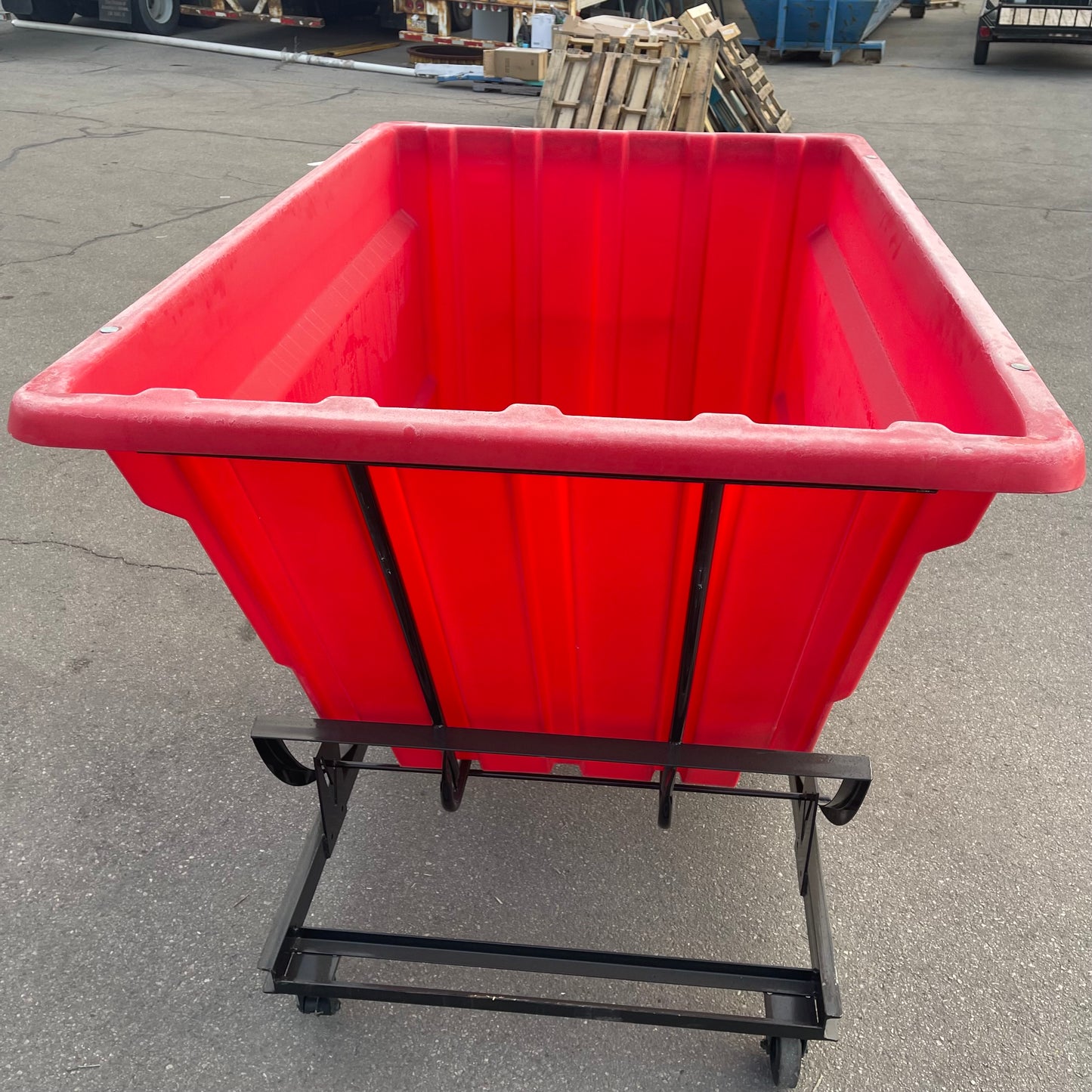 ZA@ Pallet of BAYHEAD Tilt Truck Trash Cart 75”x61”x50” Red (AS-IS)