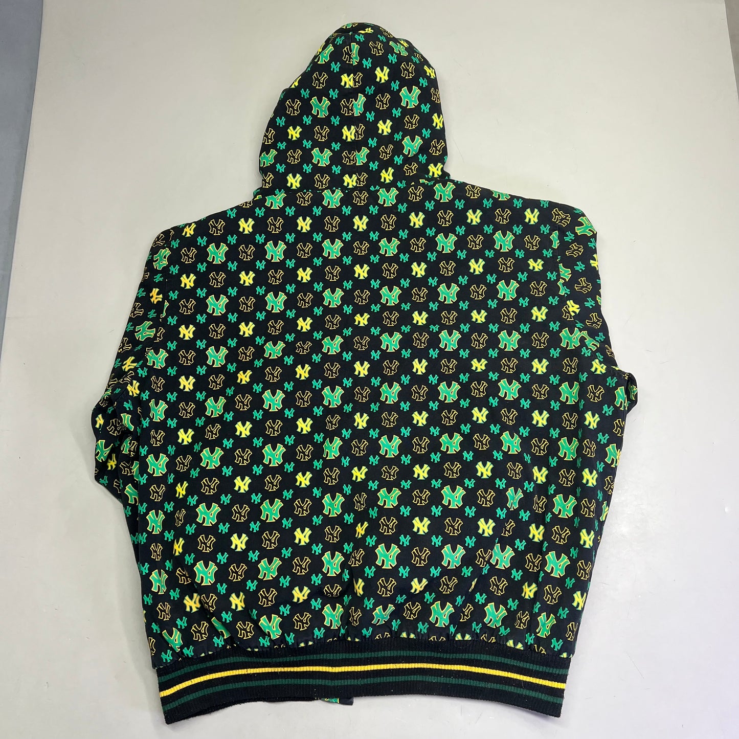 G-III MLB Genuine New York Yankees Logo Jacket Men's Sz XL (Pre-Owned)