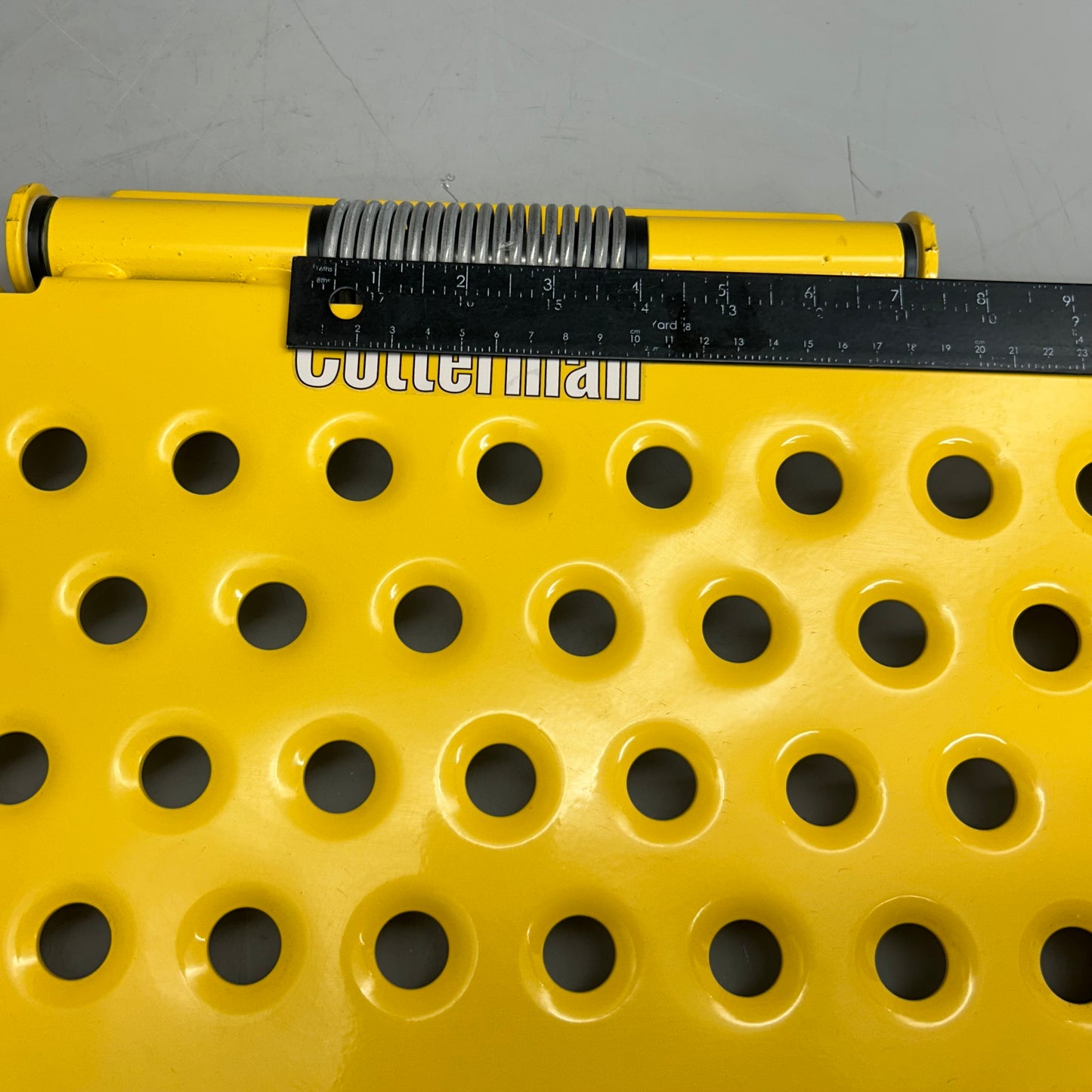 COTTERMAN  Adjustable Safety Gate 16"-26" Yellow D0900071-01 New Other- Shelf Wear