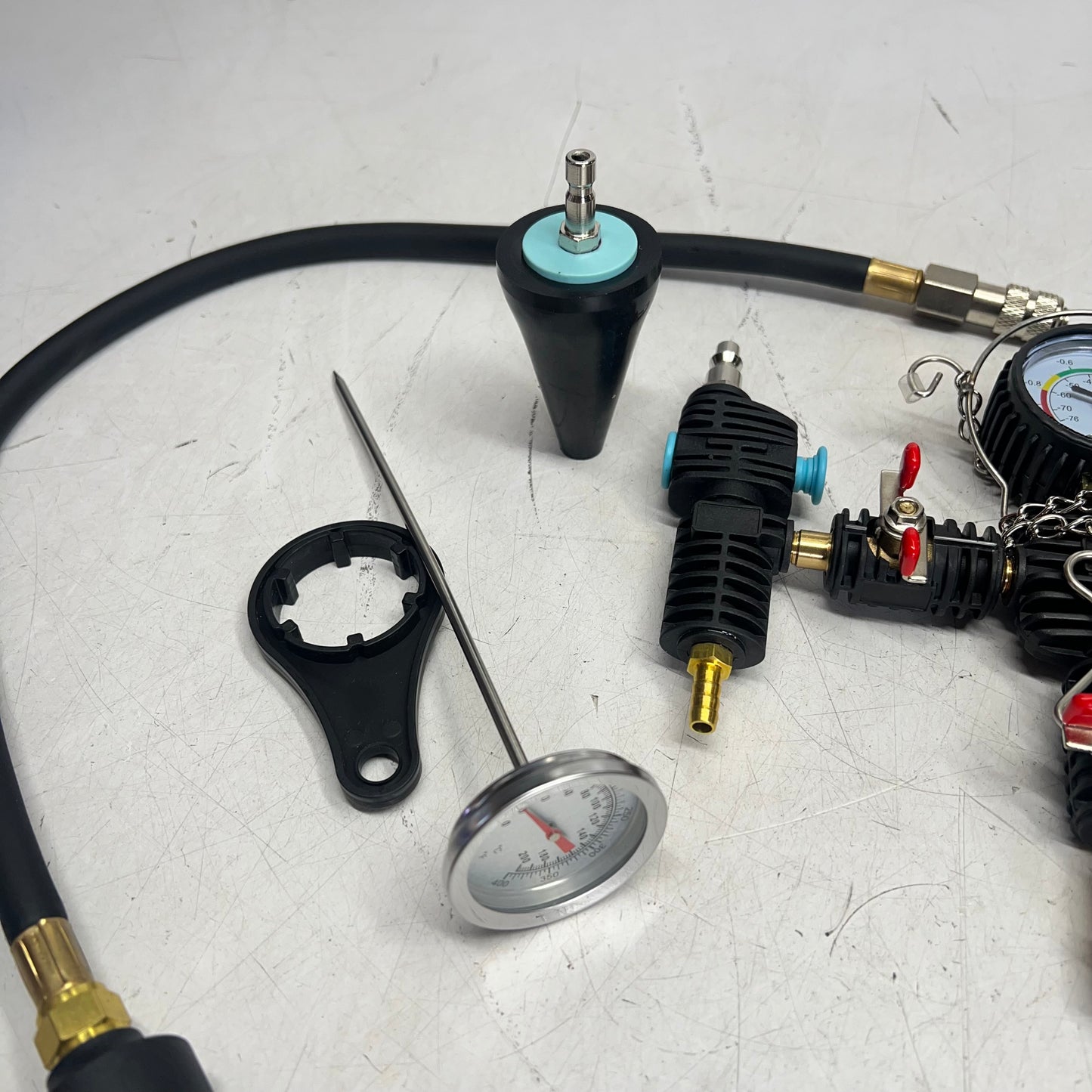 ASTRO PNEUMATIC Uni Radiator Pressure Tester & Vacuum Type Cooling Kit 78584