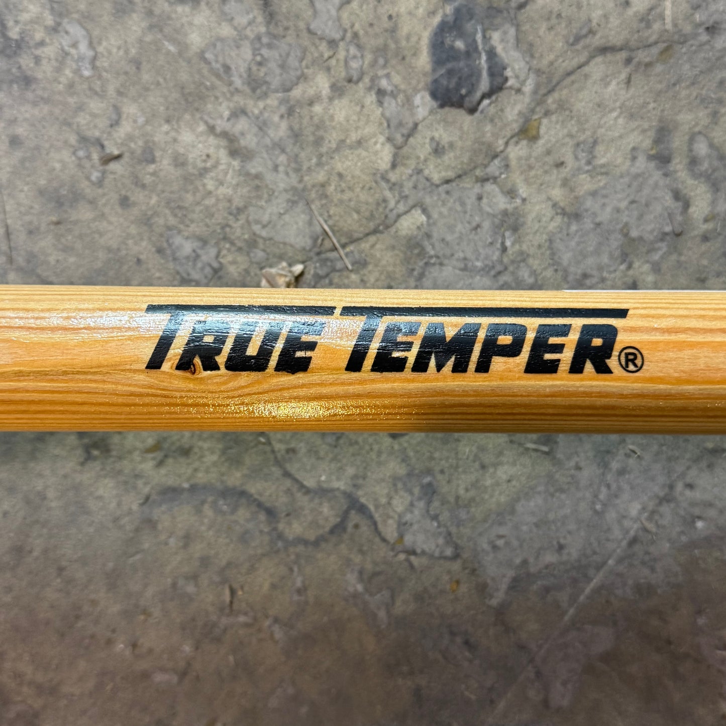 TRUE TEMPER #12 Poly Scoop Lightweight & Non-Sparking 1680100