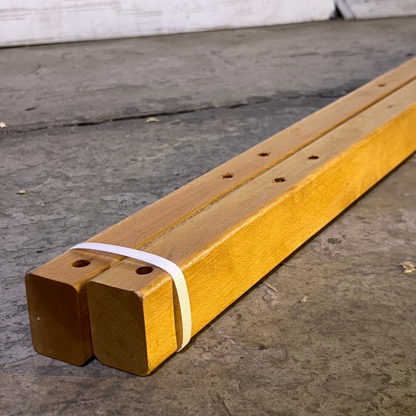 BRENTWOOD 2 Pcs Wheelbarrow Hardwood Handles Sz 60"L x 1.5"