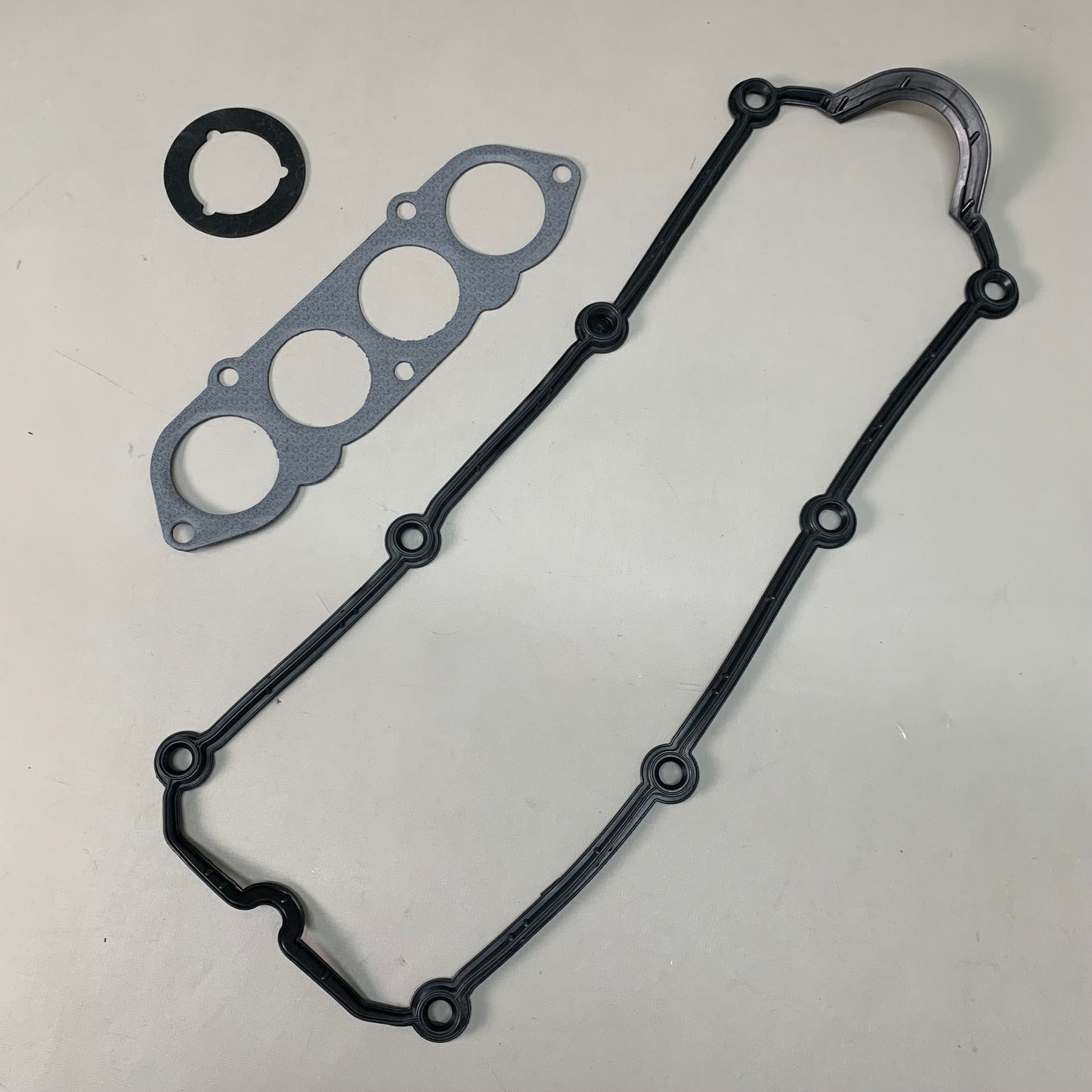 BECK ARNLEY Engine Valve Cover Gasket Set for Volkswagen Golf Jetta 036-1844