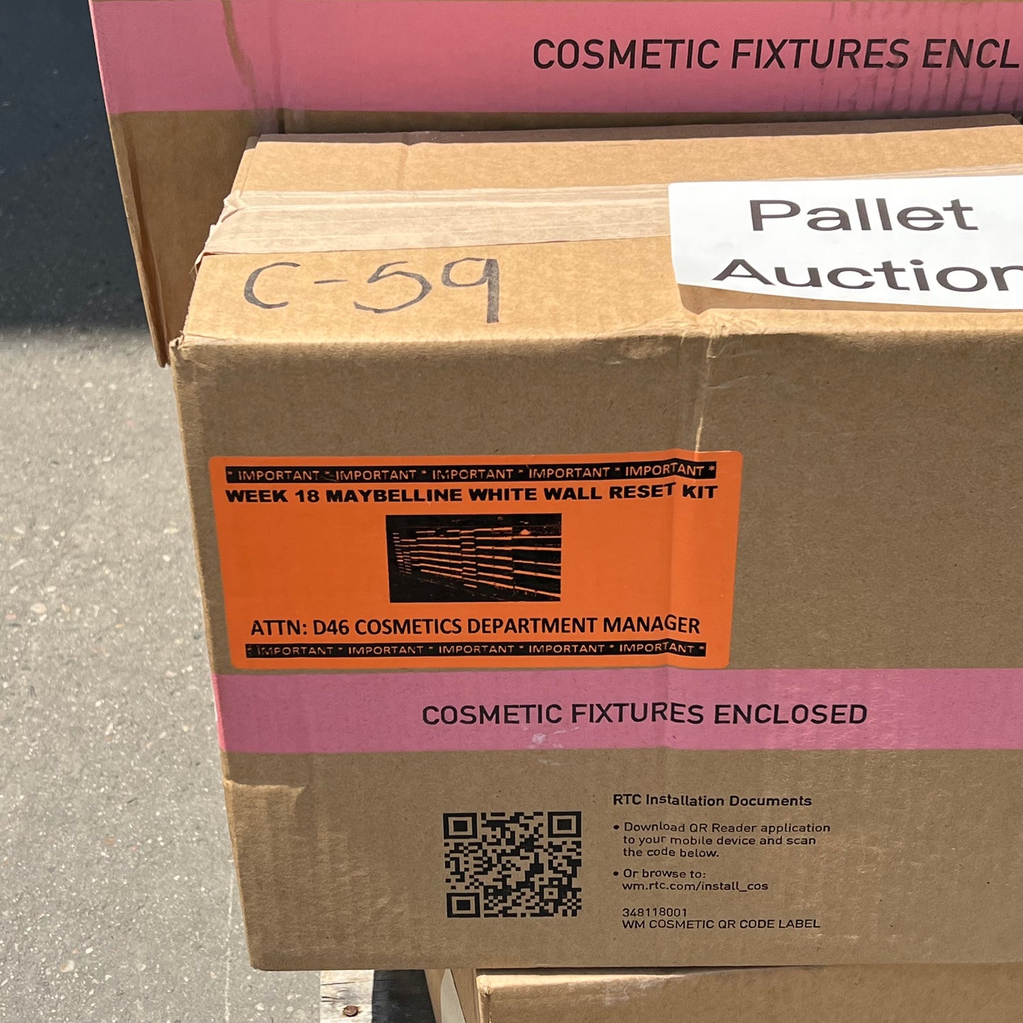 ZA@ Pallet of MIXED Assorted Makeup Displays (AS-IS)