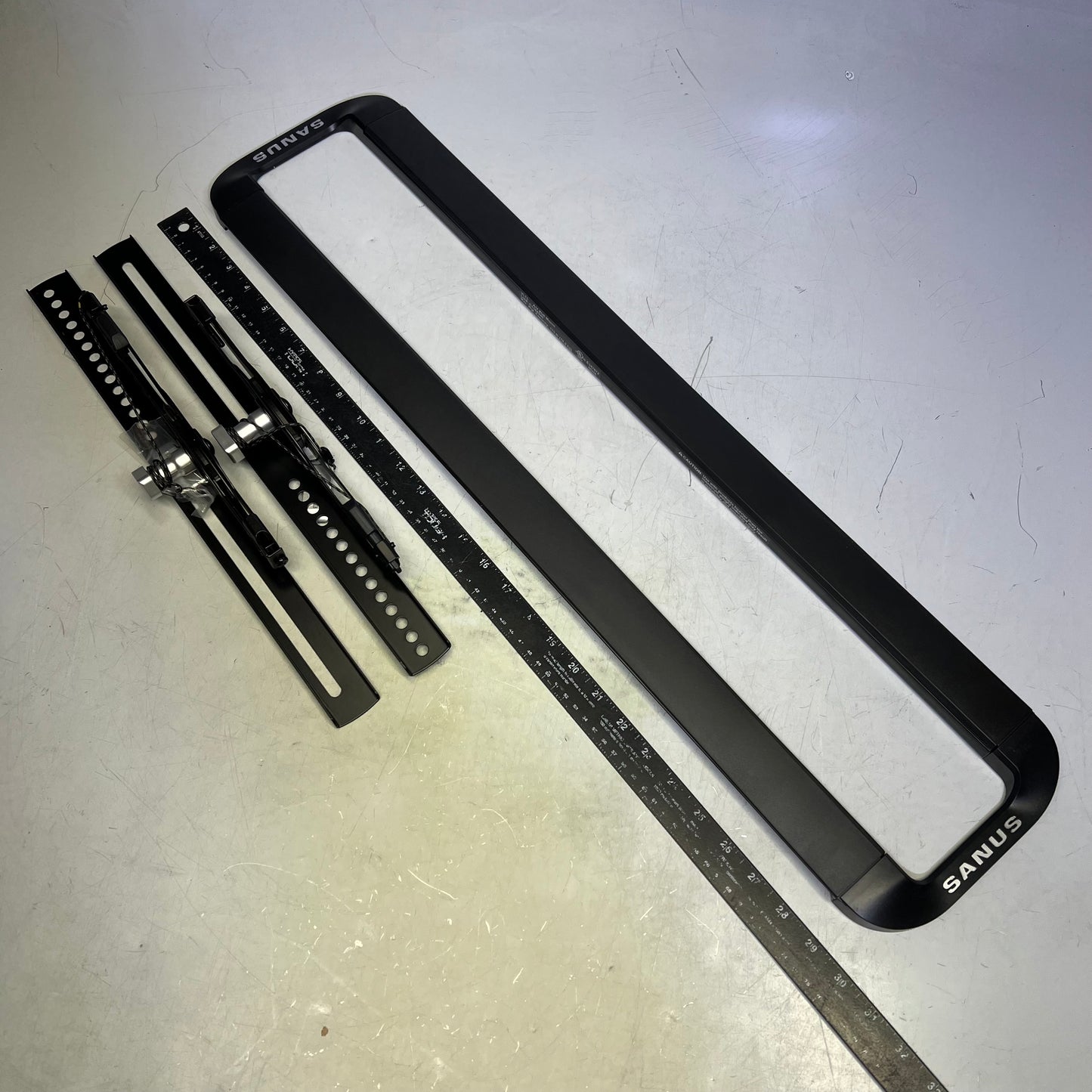 SANUS Wall Mount For Flat TV Panel Display 42"-90" 151 lbs Load Cap Black VLT5B1