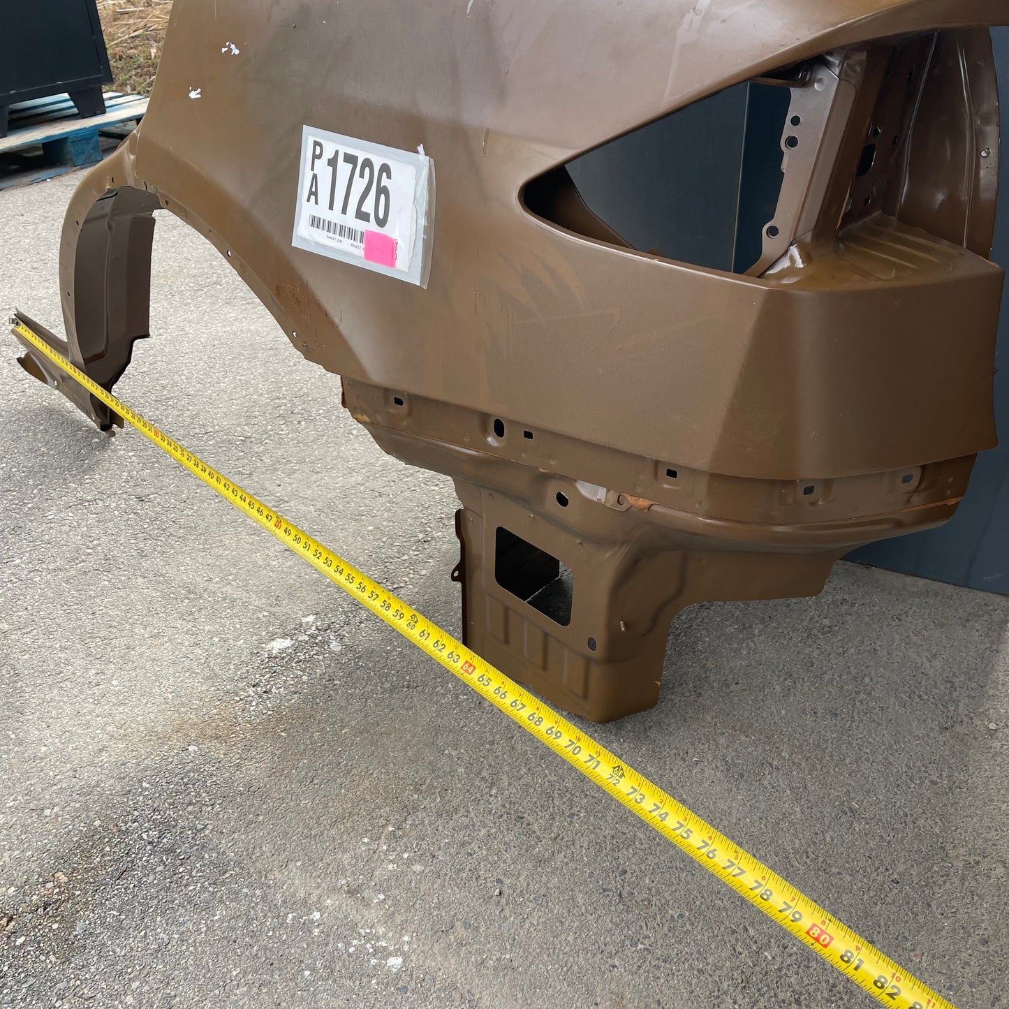 ZA@ Pallet of TESLA Model X Plaid Rear Left Complete Quarter Panel Assembly Brown 1647319-SO-A (AS-IS)